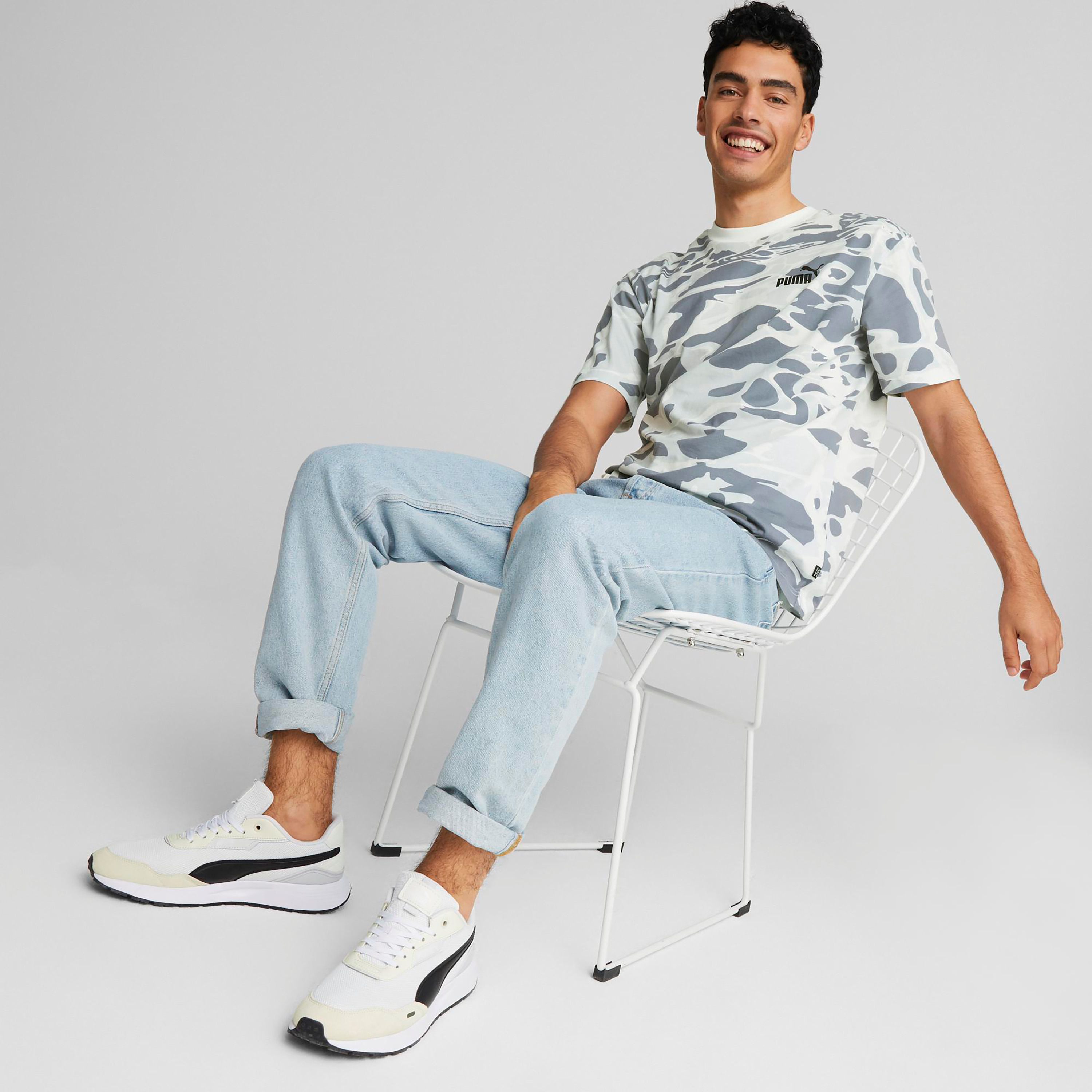 Puma Summer Splash Aop Men T-Shirt 67709601-men-clothing-sportswearandactivewear-tshirtsandpolos-image-2