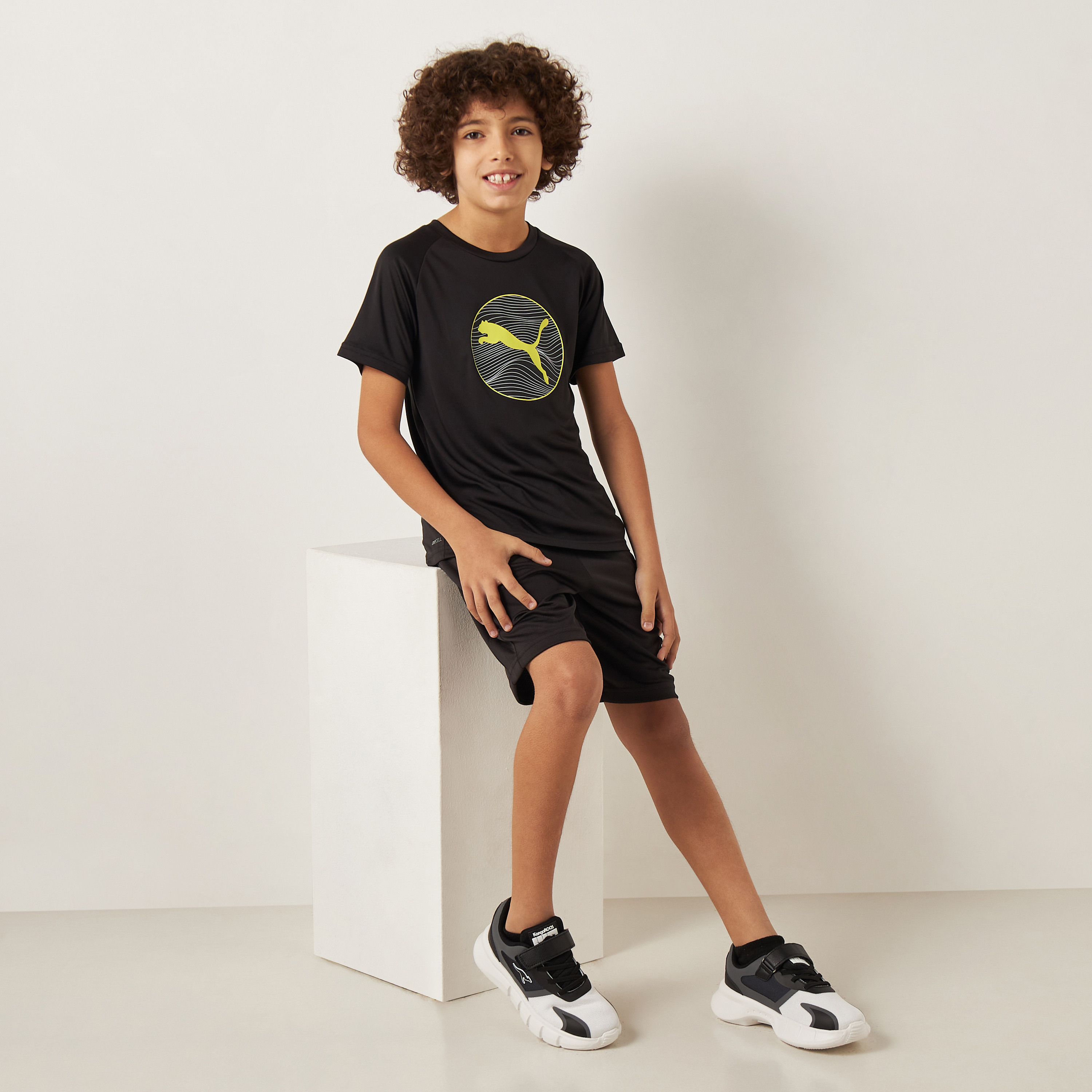 شورت بخصر مطّاطي وجيوب وطبعات شعار وجيوب من بوما-boys-clothing-sportswear-bottoms-image-3