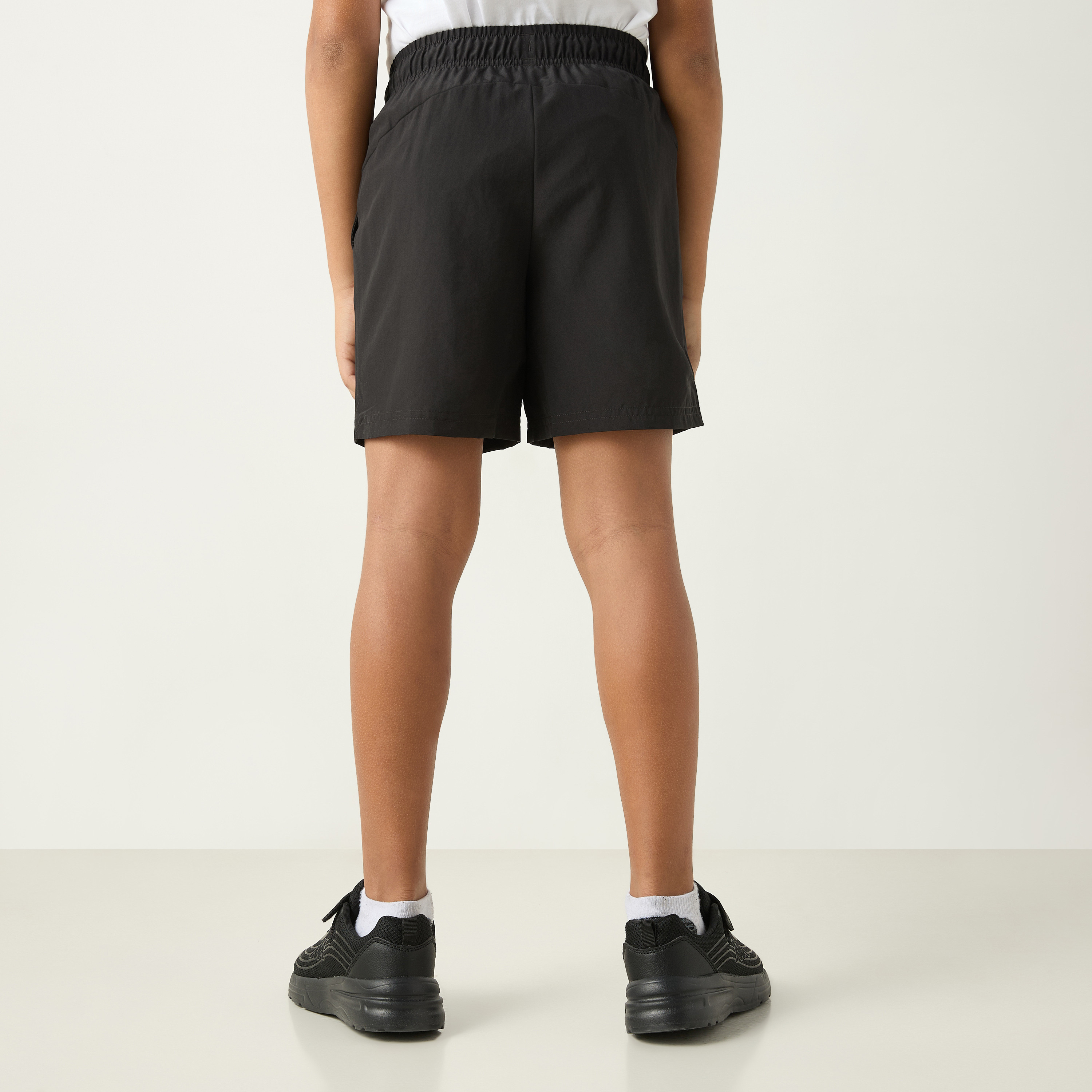 شورت بطبعات شعار وخصر مطاطي من بوما-sports-boys-clothing-bottoms-image-3