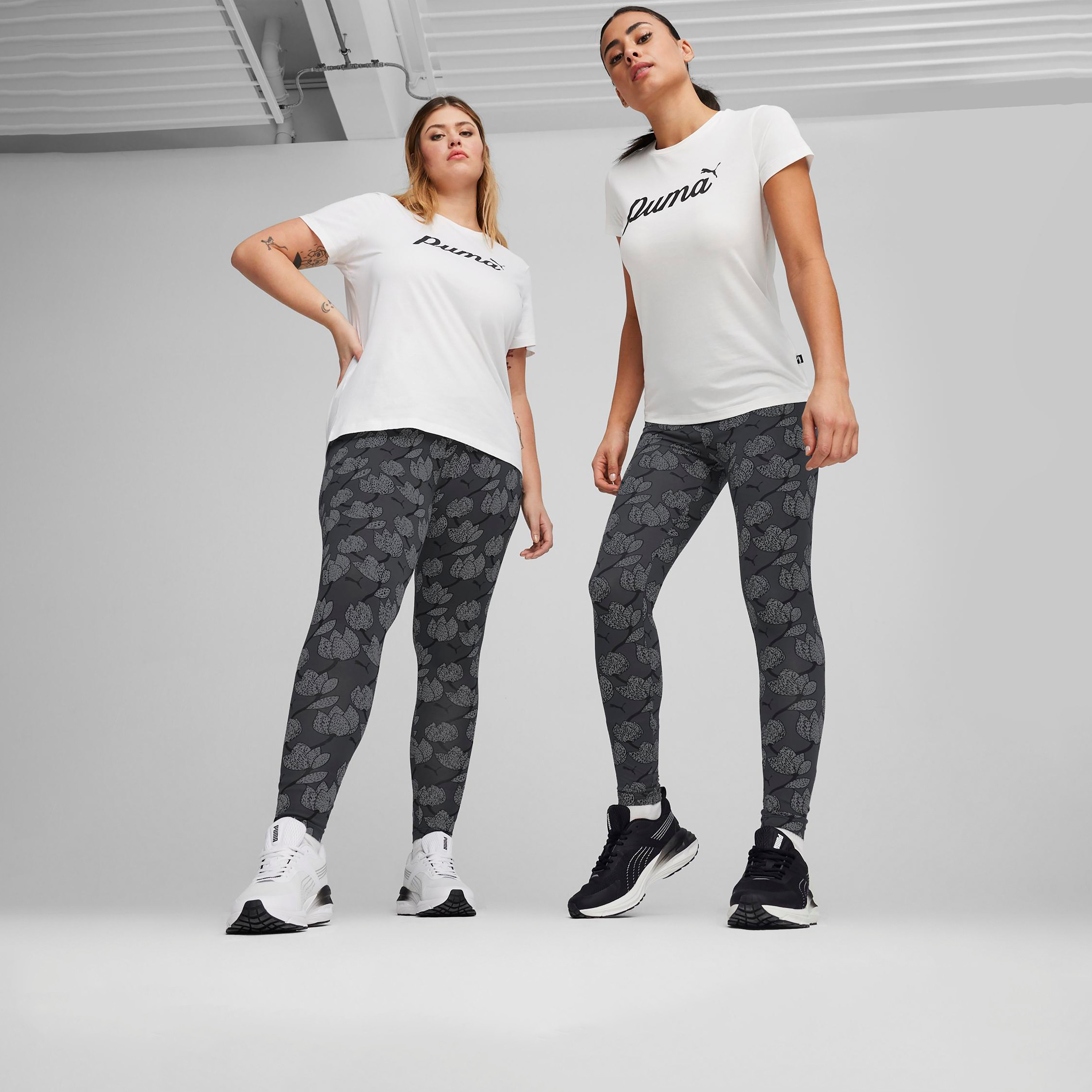تيشيرت إي اس اس+ سكريبت للسيدات من بوما | OE-women-clothing-tshirts-image-2
