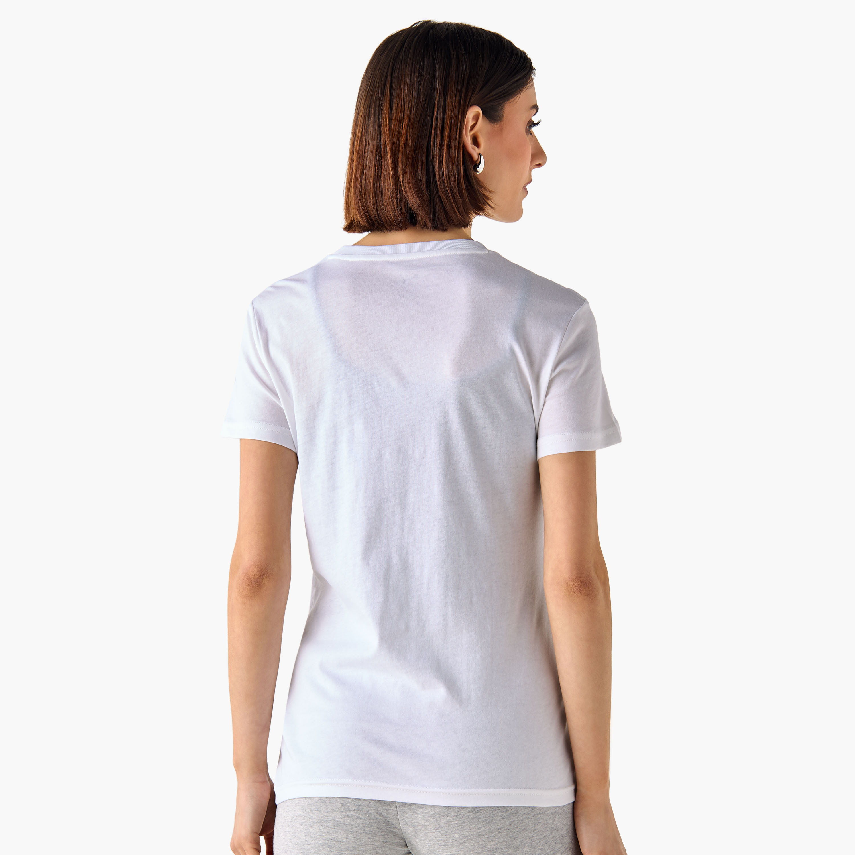 بوما - تيشيرت ايسينشال لوقو - للنساء 682370 | OE-women-clothing-tshirts-image-4