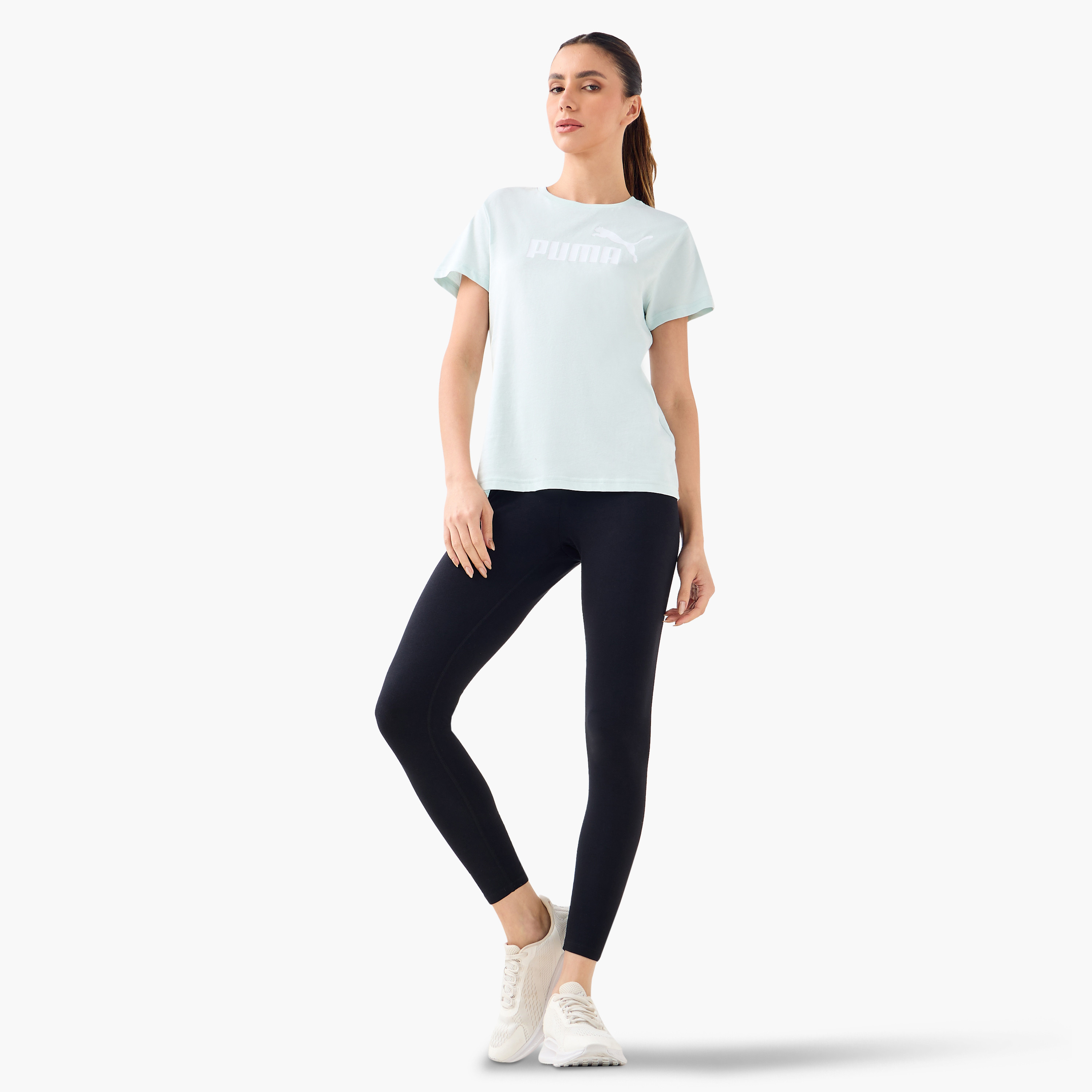 بوما - تيشيرت ايسينشال لوقو - للنساء 682371 | OE-sports-women-clothing-tshirtsandvests-image-2