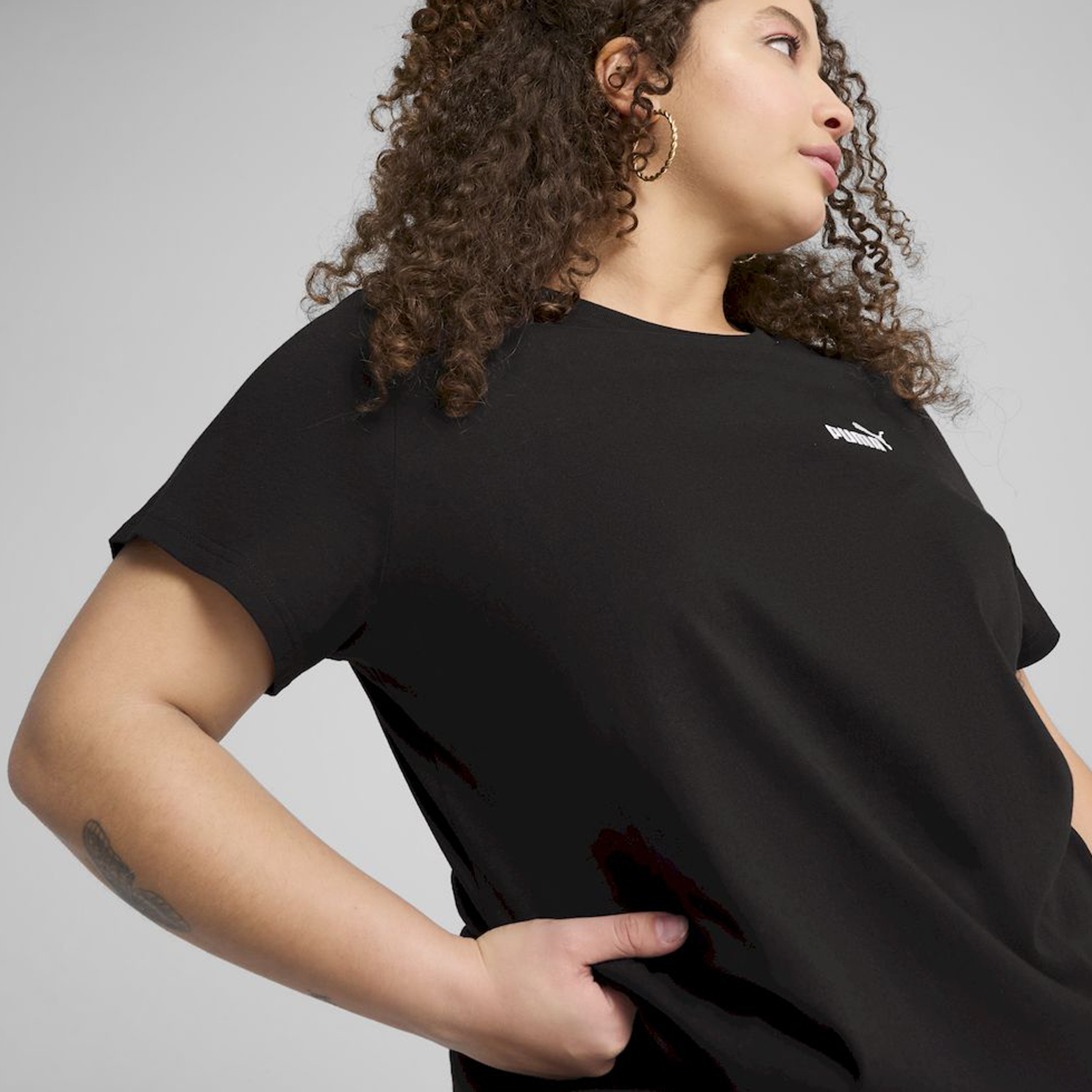 بوما- تيشيرت نسائي أساسي صغير بشعار رقم 1 682372 | OE-women-clothing-tshirts-image-3