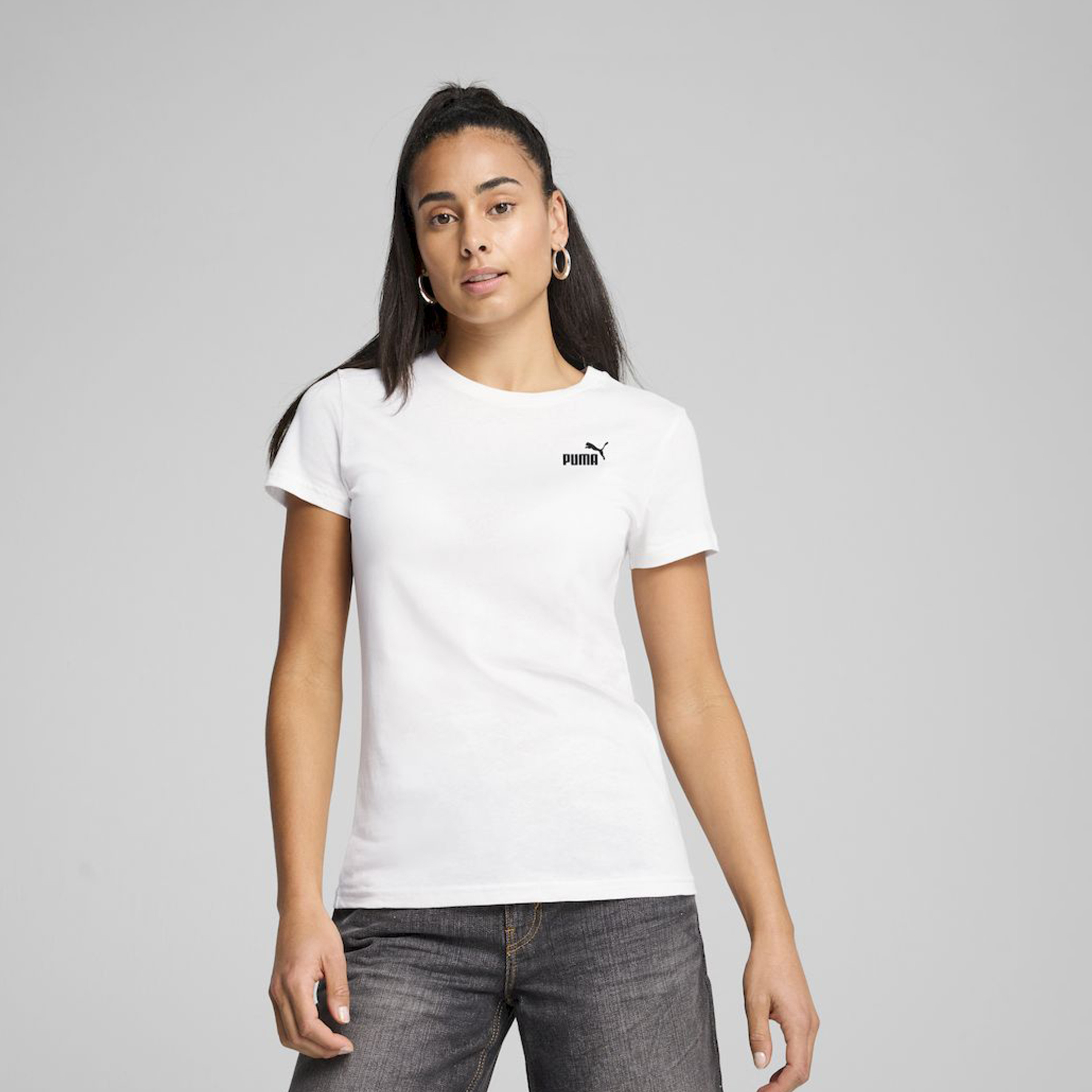 بوما- تيشيرت نسائي أساسي صغير بشعار رقم 1 682372 | OE-women-clothing-tshirts-image-8