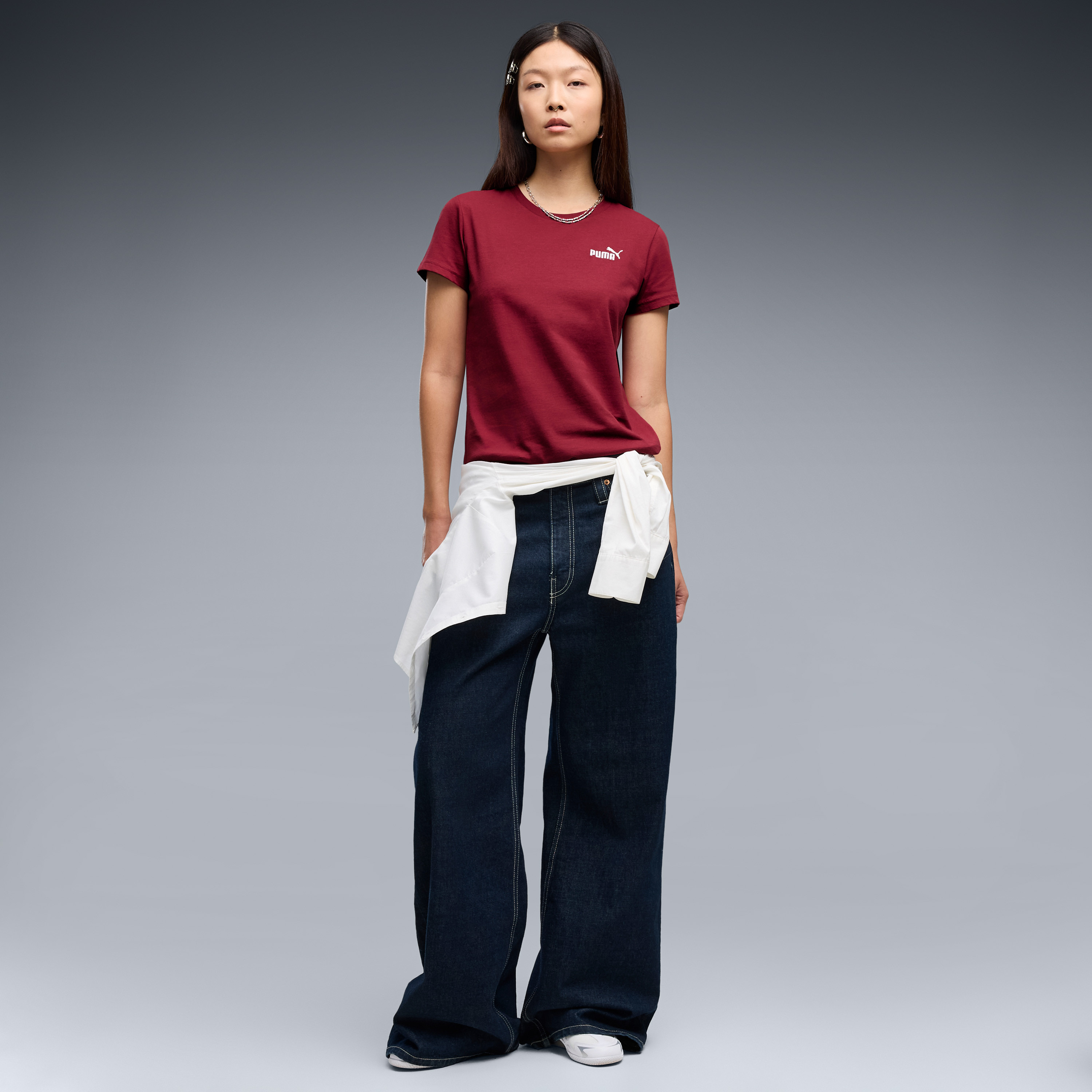 بوما- تيشيرت نسائي أساسي صغير بشعار رقم 1 682373 | OE-sports-women-clothing-tshirtsandvests-image-2