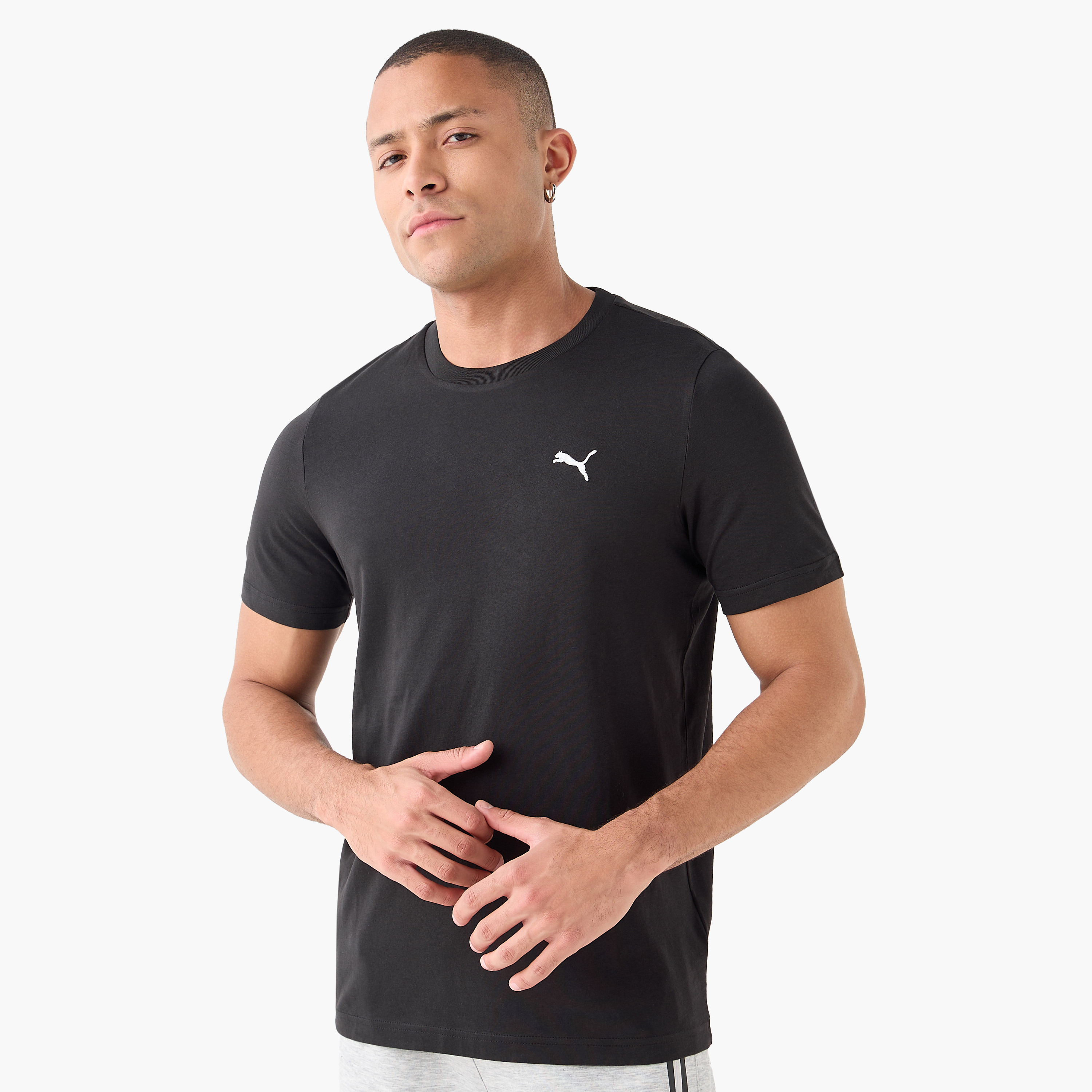 بوما - تيشيرت ايسينشال سمول لوقو - للرجال 682538 | OE-men-clothing-sportswearandactivewear-tshirtsandpolos-image-1