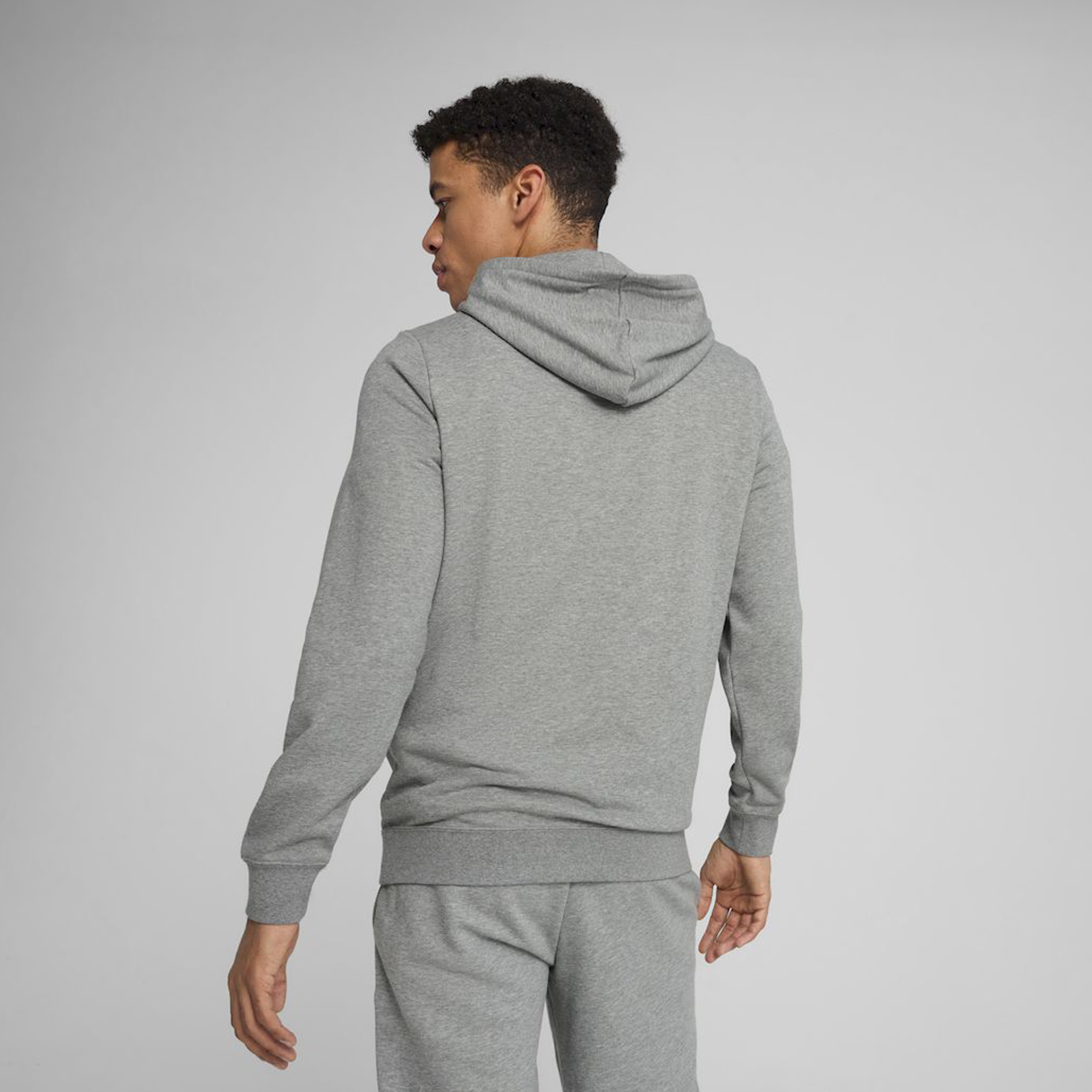 بوما - هودي اسينشالز بشعار رقم 1 للرجال 682572 | OE-men-winterwear-hoodiesandsweatshirts-image-11