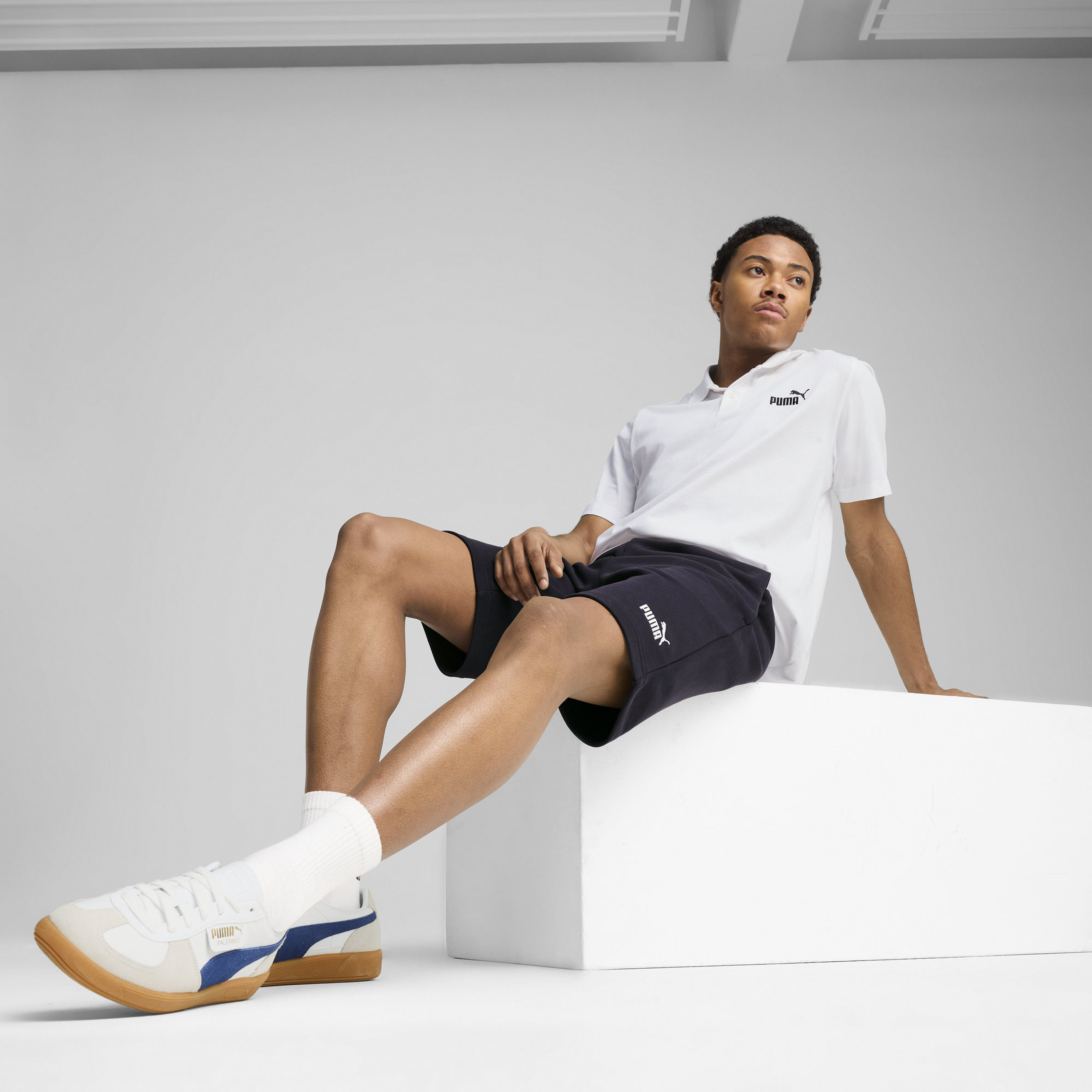 بوما - شورت رجالي يومي شعار رقم 1-men-clothing-bottoms-shorts-image-8