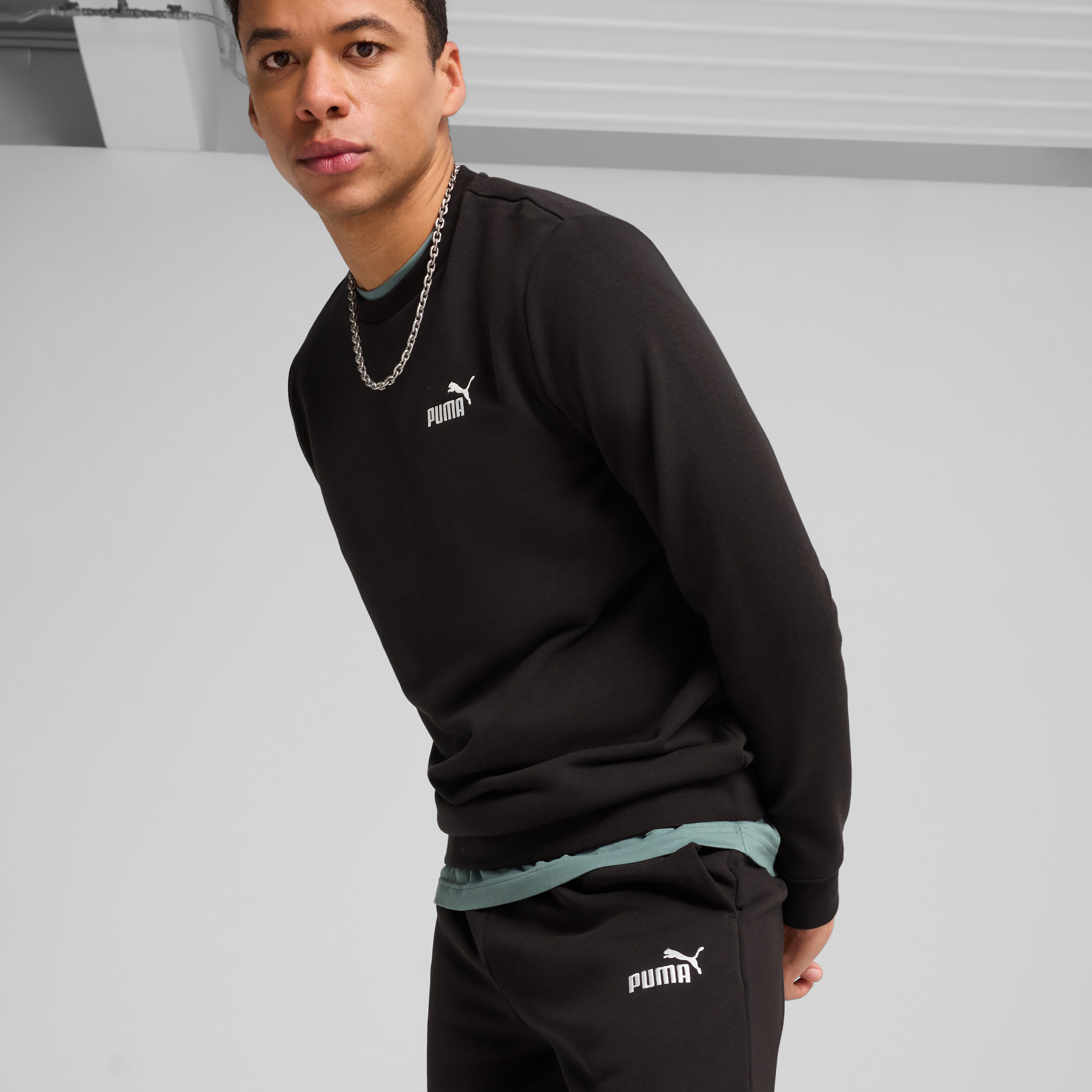 بوما - بنطال رياضي رجالي أساسي رقم 1-men-clothing-sportswearandactivewear-bottoms-joggers-image-3