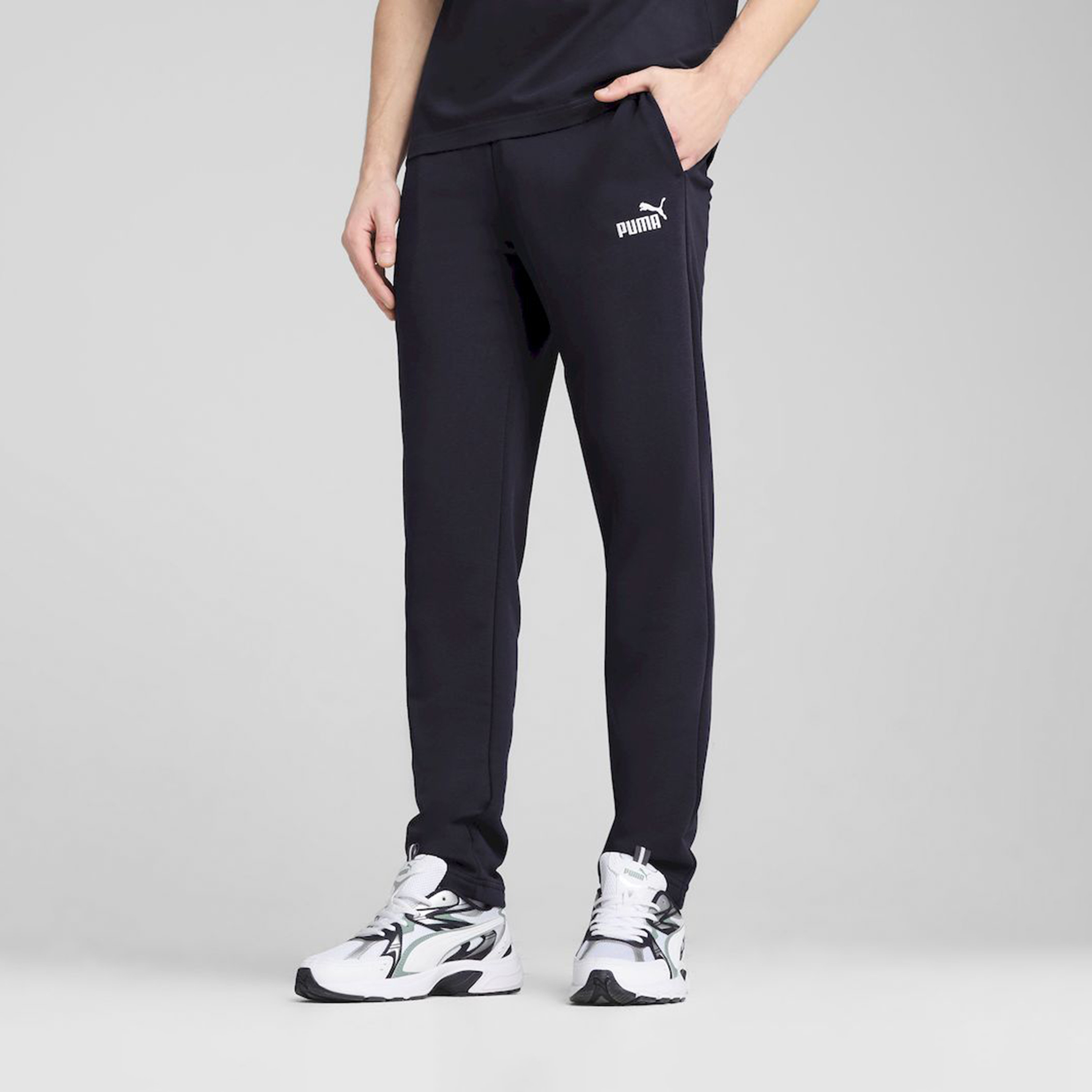 بوما - بنطال رياضي رجالي إسينشالز بشعار رقم 1 682612 | OE-sports-men-clothing-bottoms-image-1