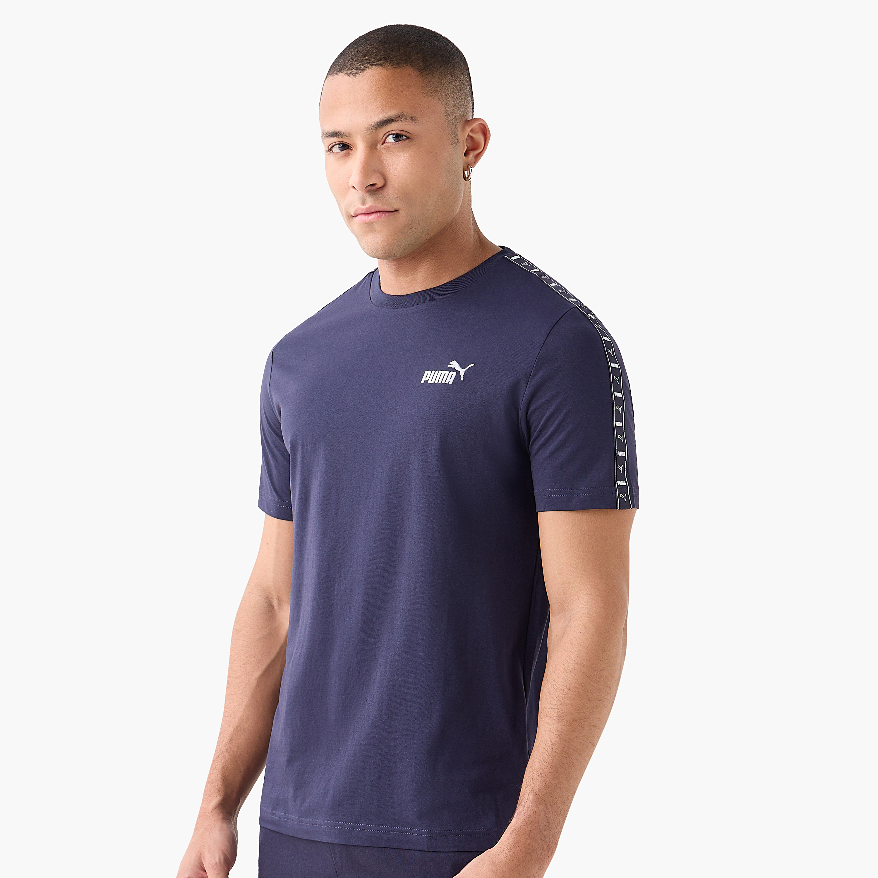 بوما - تيشيرت ايسينشال تاب - للرجال 684674 | OE-men-clothing-sportswearandactivewear-tshirtsandpolos-image-8