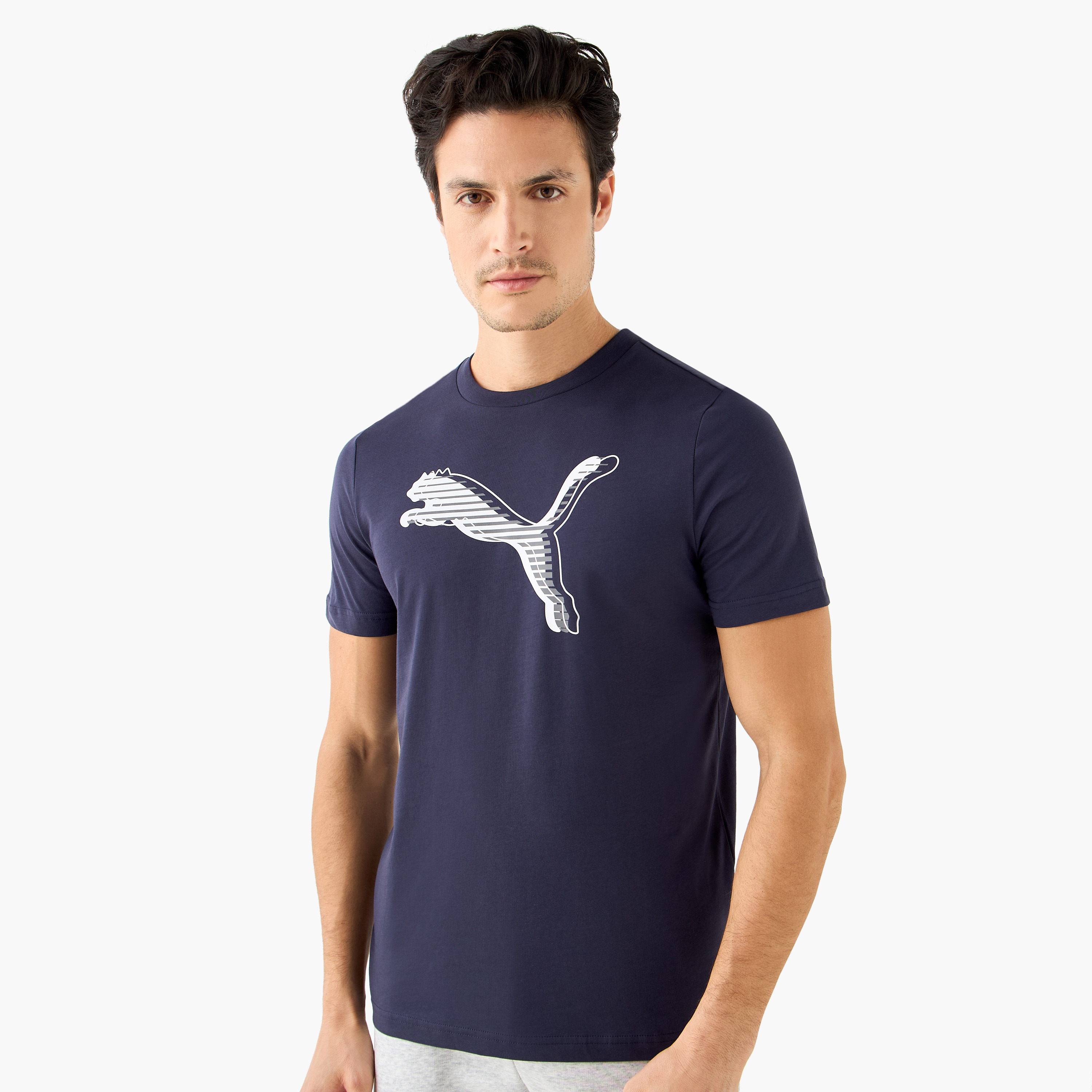 بوما - تيشيرت جرافيكس كات لوقو - للرجال 684823 | OE-men-clothing-sportswearandactivewear-tshirtsandpolos-image-6