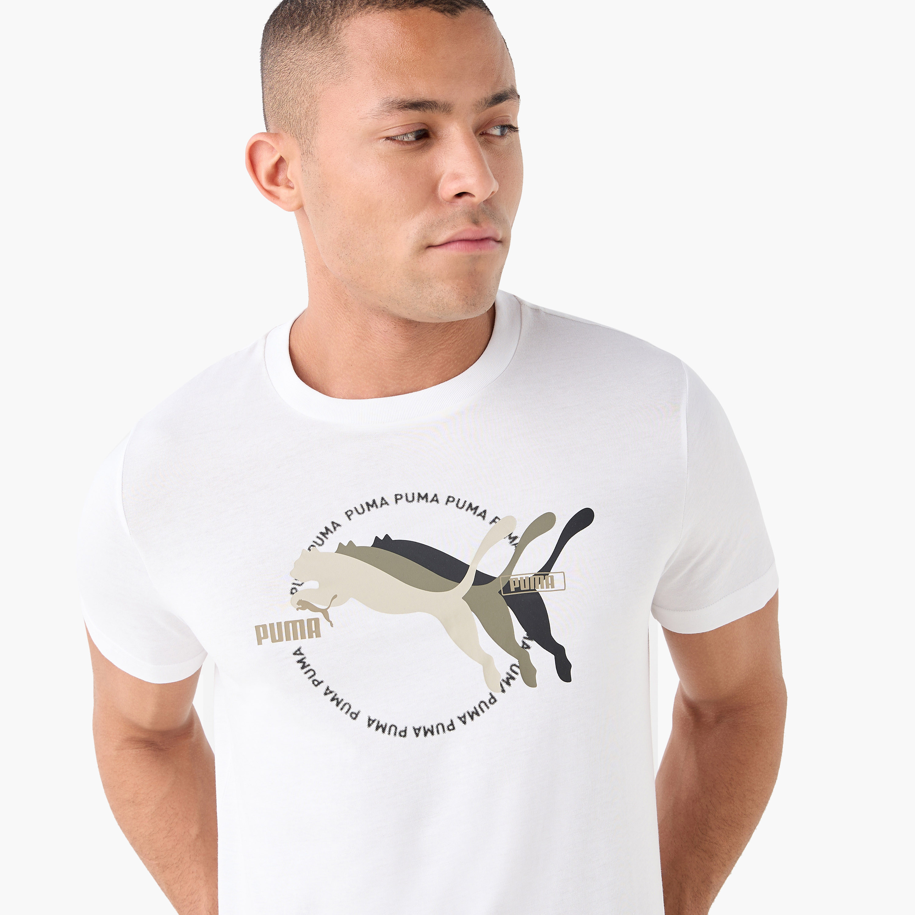بوما - تيشيرت جرافيكس ملتيبل كات لوقو - للرجال 684826 | OE-men-clothing-sportswearandactivewear-tshirtsandpolos-image-6