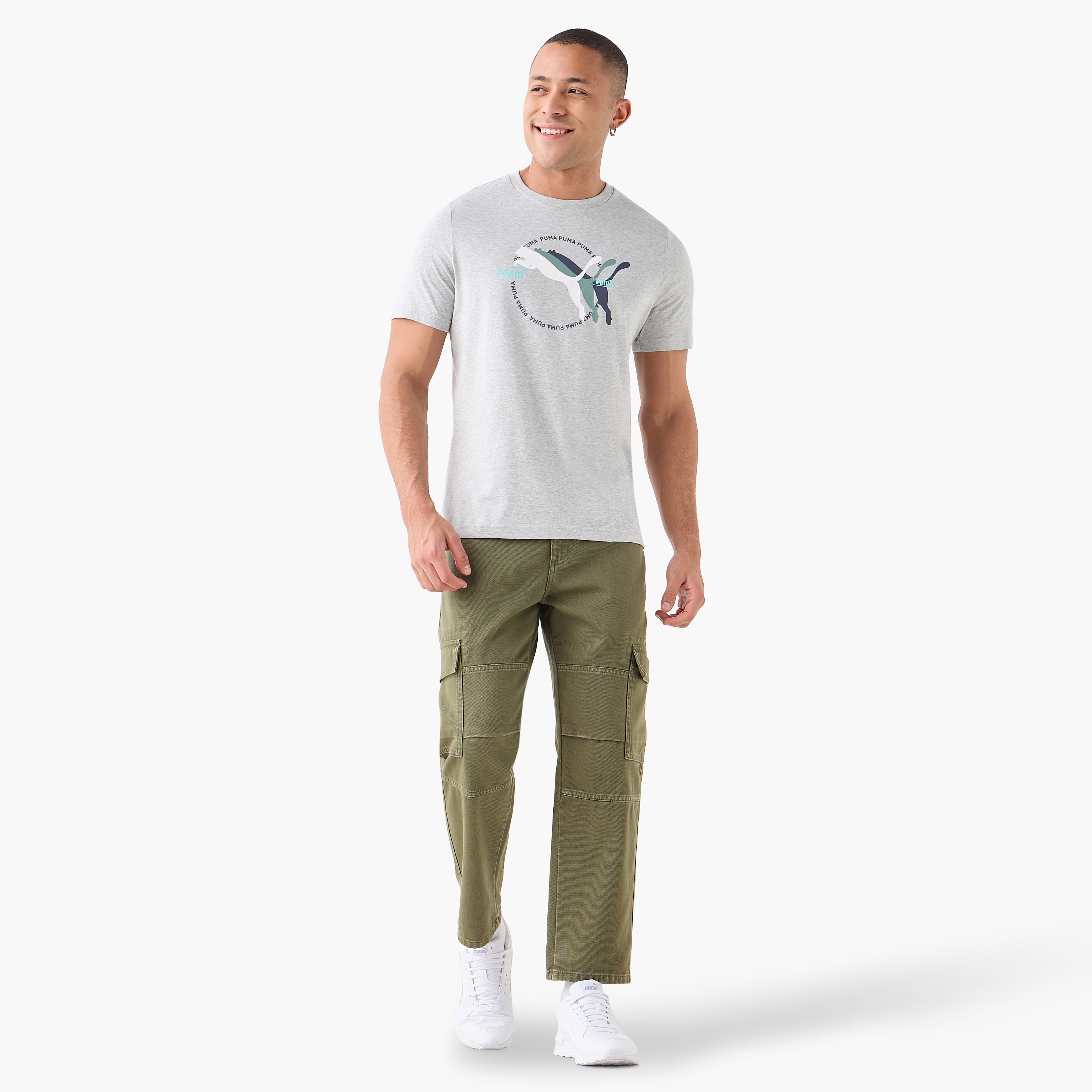 بوما - تيشيرت جرافيكس ملتيبل كات لوقو - للرجال 684826 | OE-men-clothing-sportswearandactivewear-tshirtsandpolos-image-2