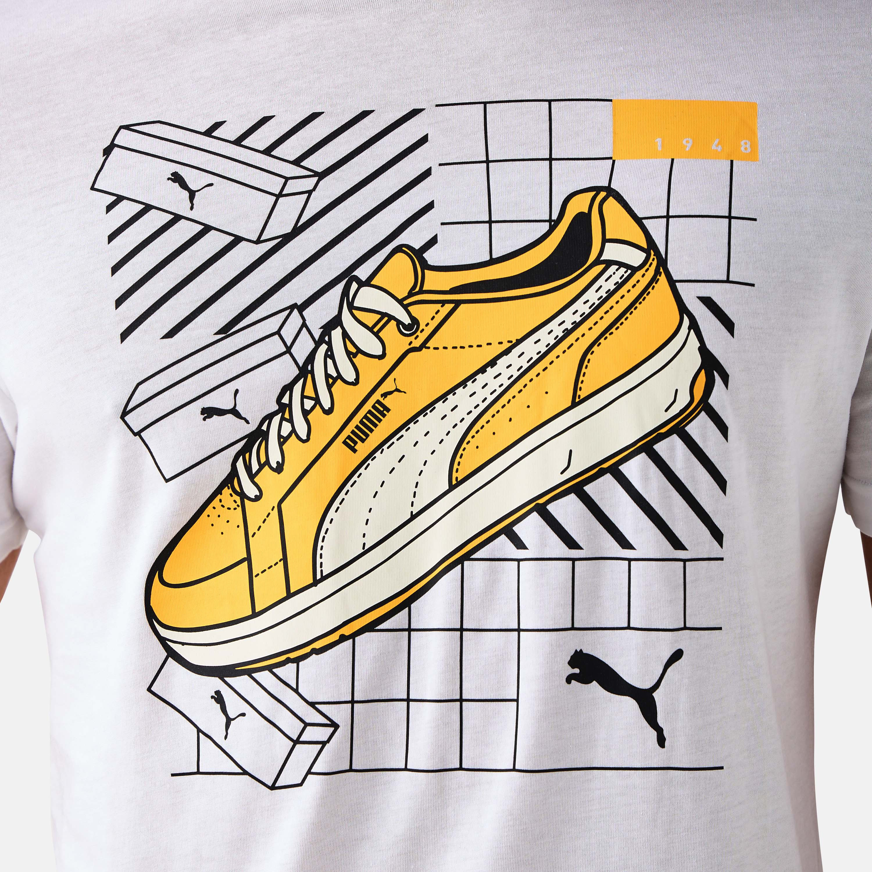 Puma Men's Graphics Sneaker Tee 684830 | OE-men-clothing-sportswearandactivewear-tshirtsandpolos-image-5