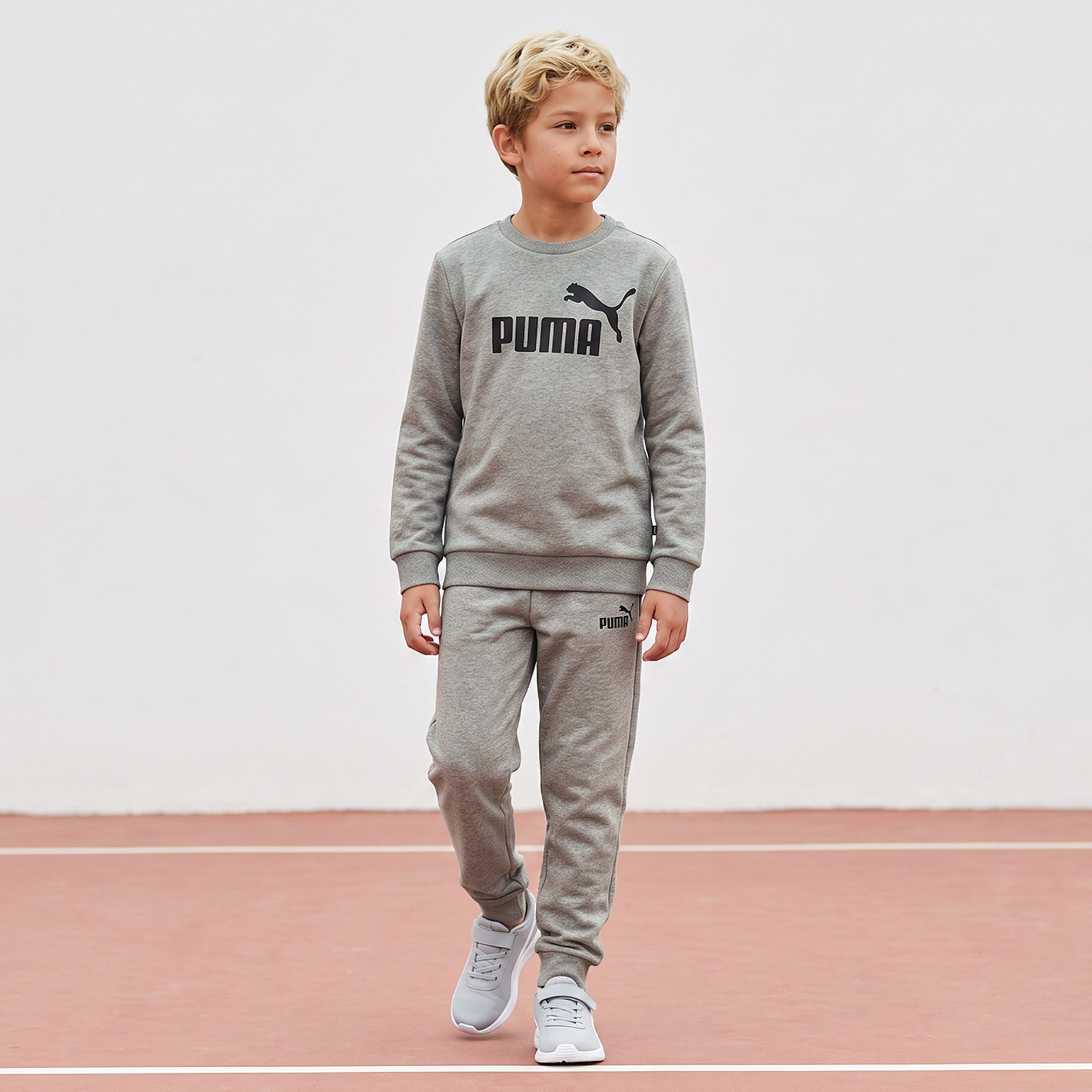 PUMA Round Neck Sweatshirt with Logo Print-boys-clothing-winterwear-sweatshirts-image-4
