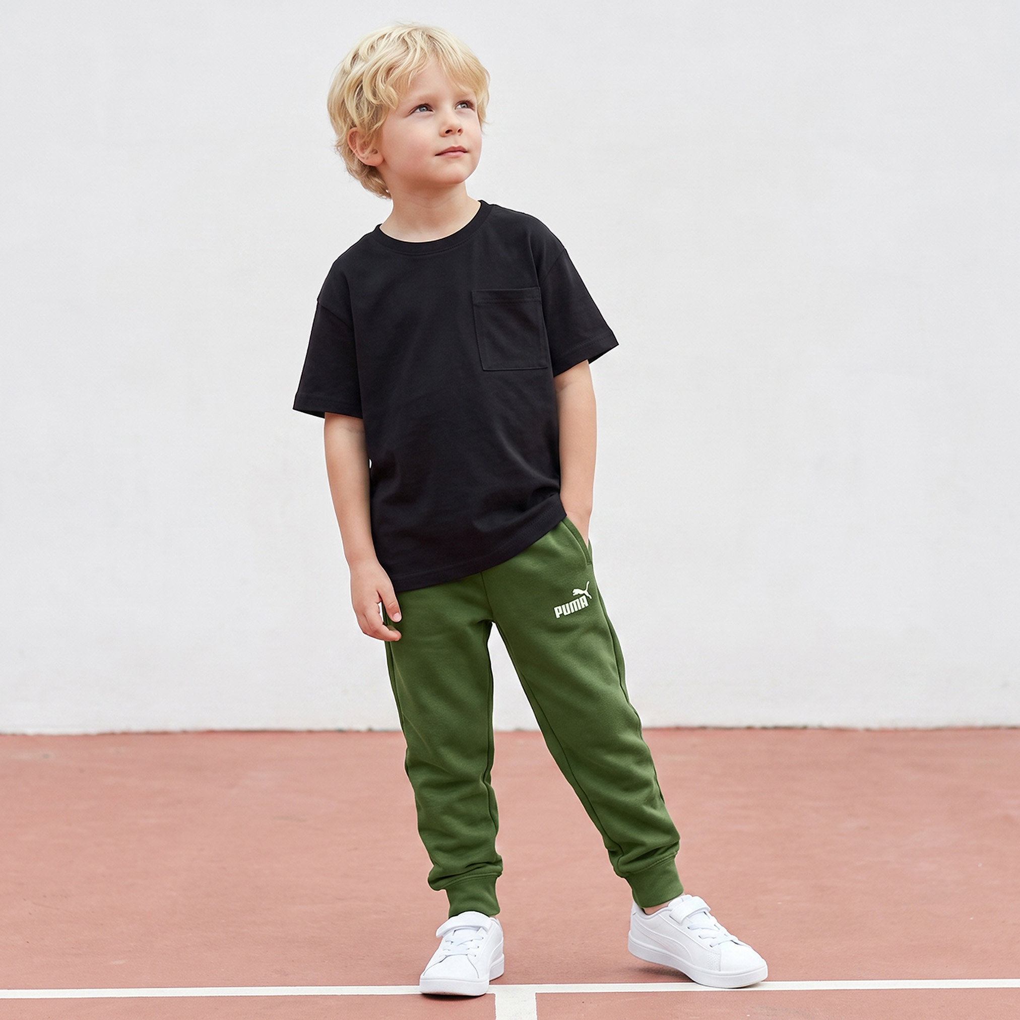 بنطلون رياضي مطاطي بطبعات شعار من بوما-boys-clothing-bottoms-joggersandtrackpants-image-2