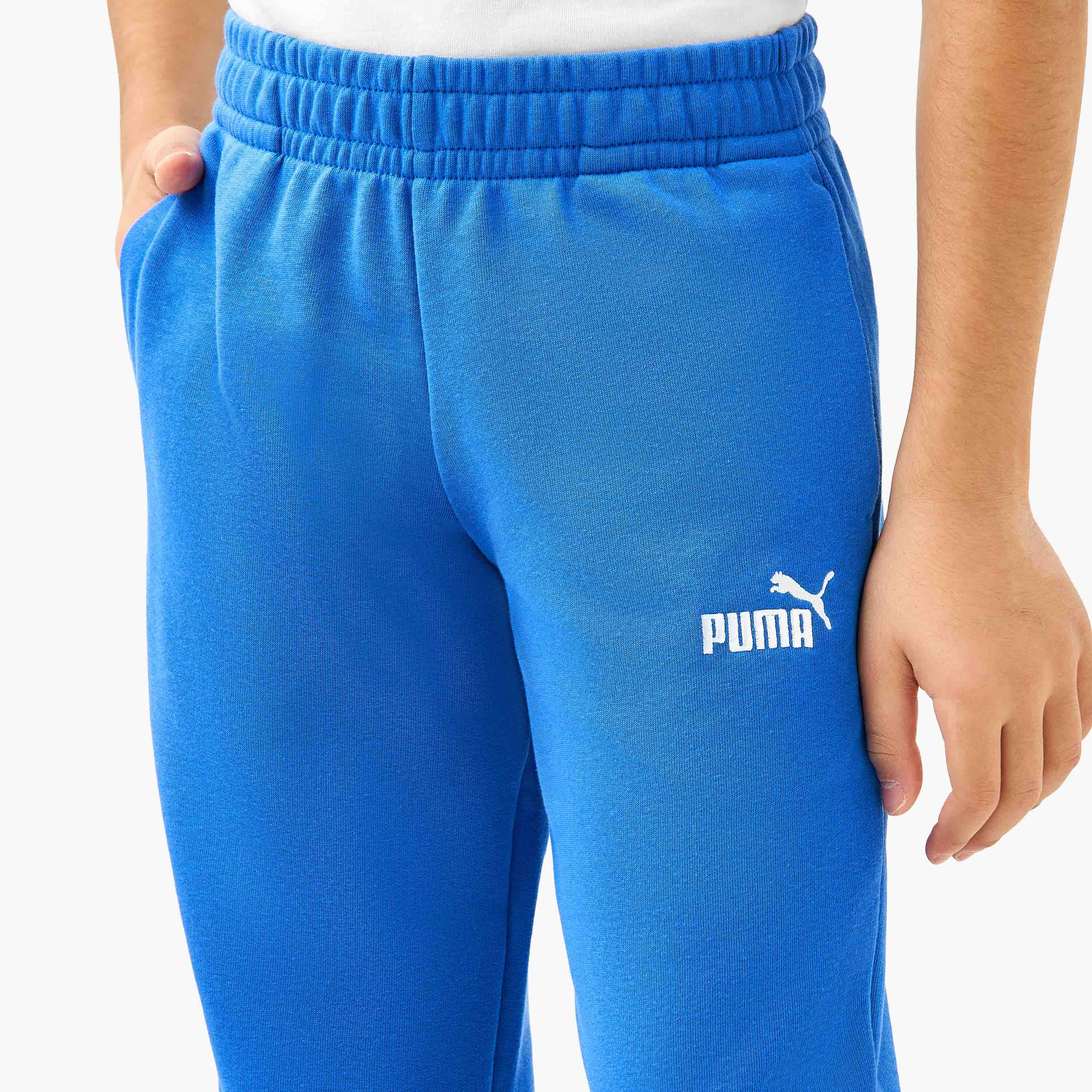 بنطلون رياضي بجيوب وطبعات شعار من بوما-boys-clothing-bottoms-joggersandtrackpants-image-2