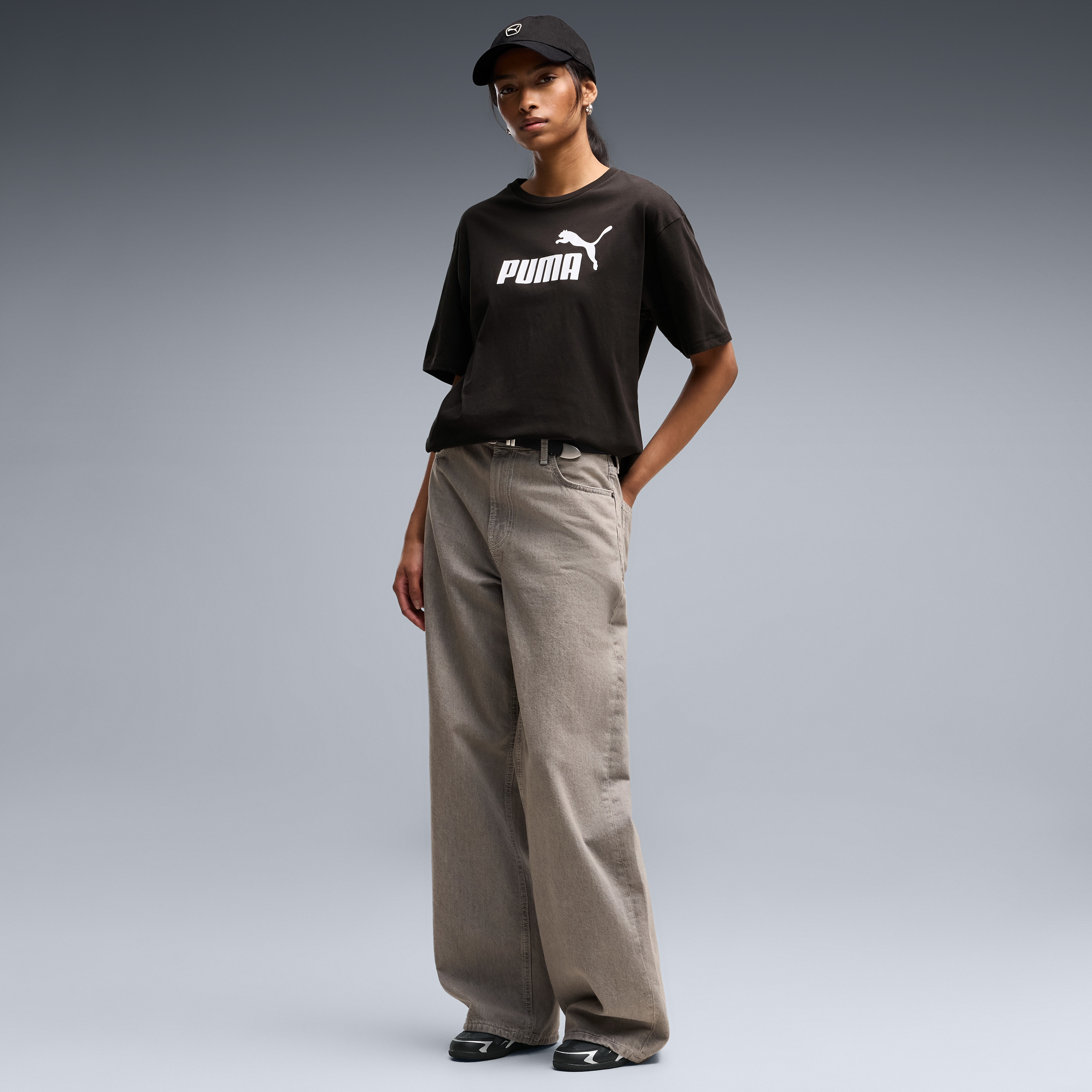 بوما - تيشيرت نسائي أساسي رقم 1 بشعار العلامة التجارية، ياقة دائرية مريحة-sports-women-clothing-tshirtsandvests-image-2
