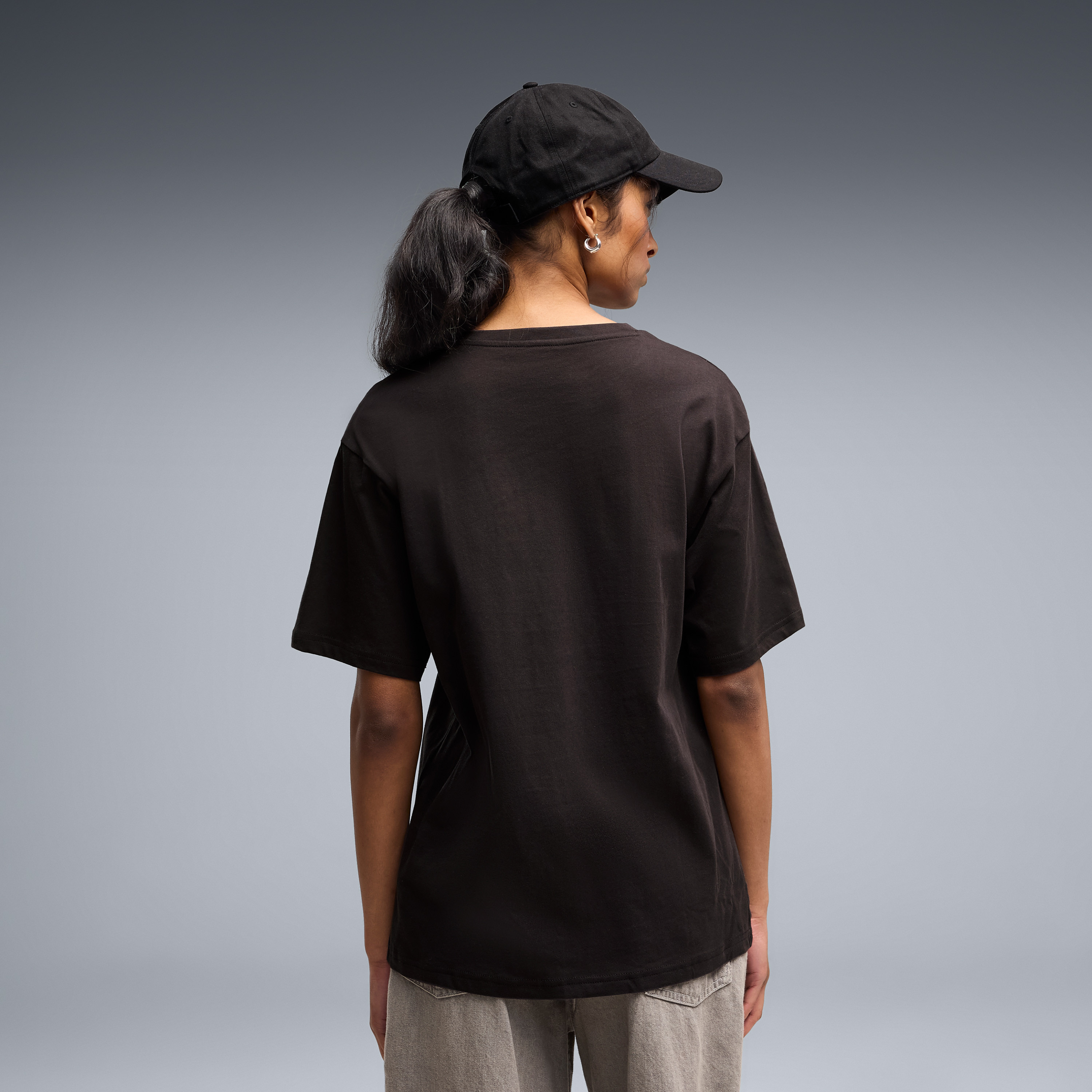بوما - تيشيرت نسائي أساسي رقم 1 بشعار العلامة التجارية، ياقة دائرية مريحة-sports-women-clothing-tshirtsandvests-image-3