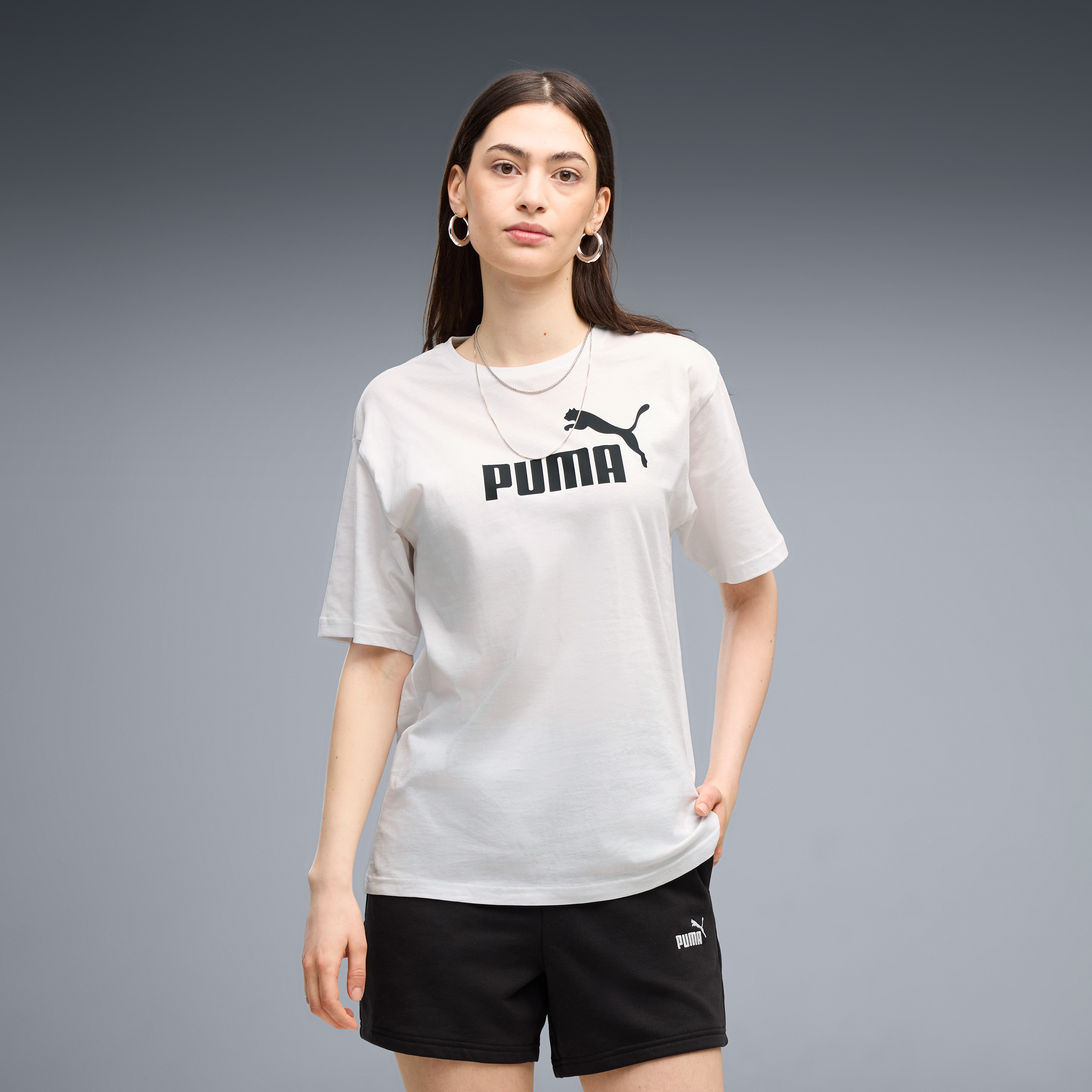 بوما - تيشيرت نسائي أساسي رقم 1 بشعار العلامة التجارية، ياقة دائرية مريحة-sports-women-clothing-tshirtsandvests-image-1