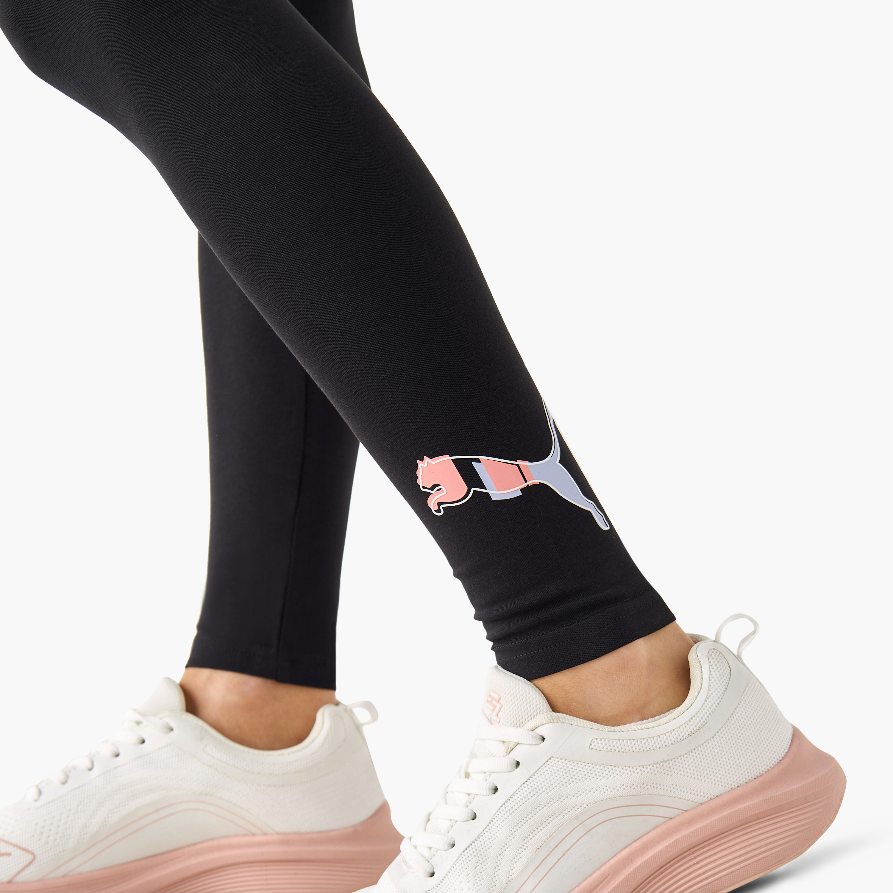 بنطال ضيق بشعار مختبر أساسيات للنساء من بوما 68499301 | OE-women-clothing-bottoms-leggings-image-5