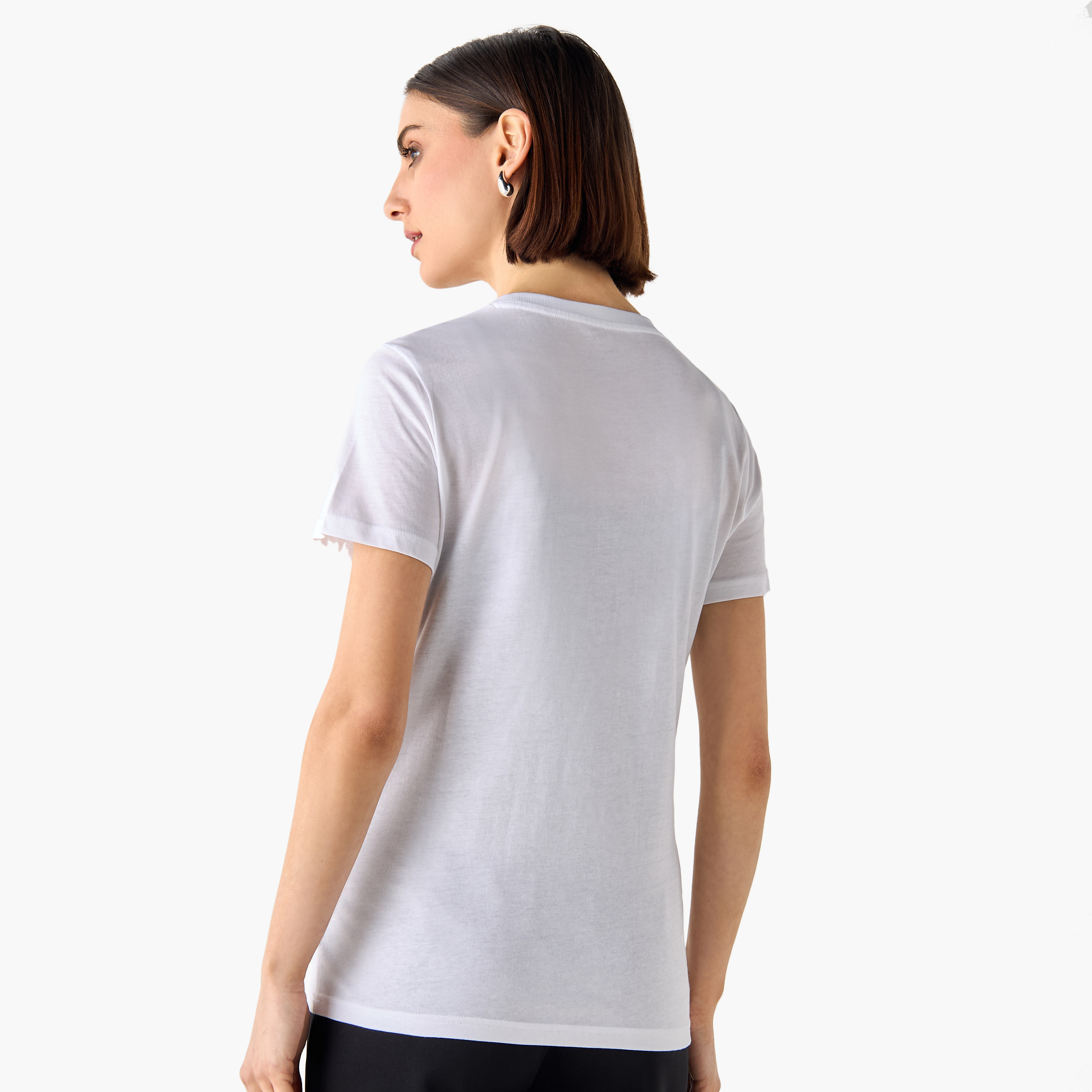 بوما - تيشيرت ايسينشال ميتاليك - للنساء 684995 | OE-women-clothing-tshirts-image-3
