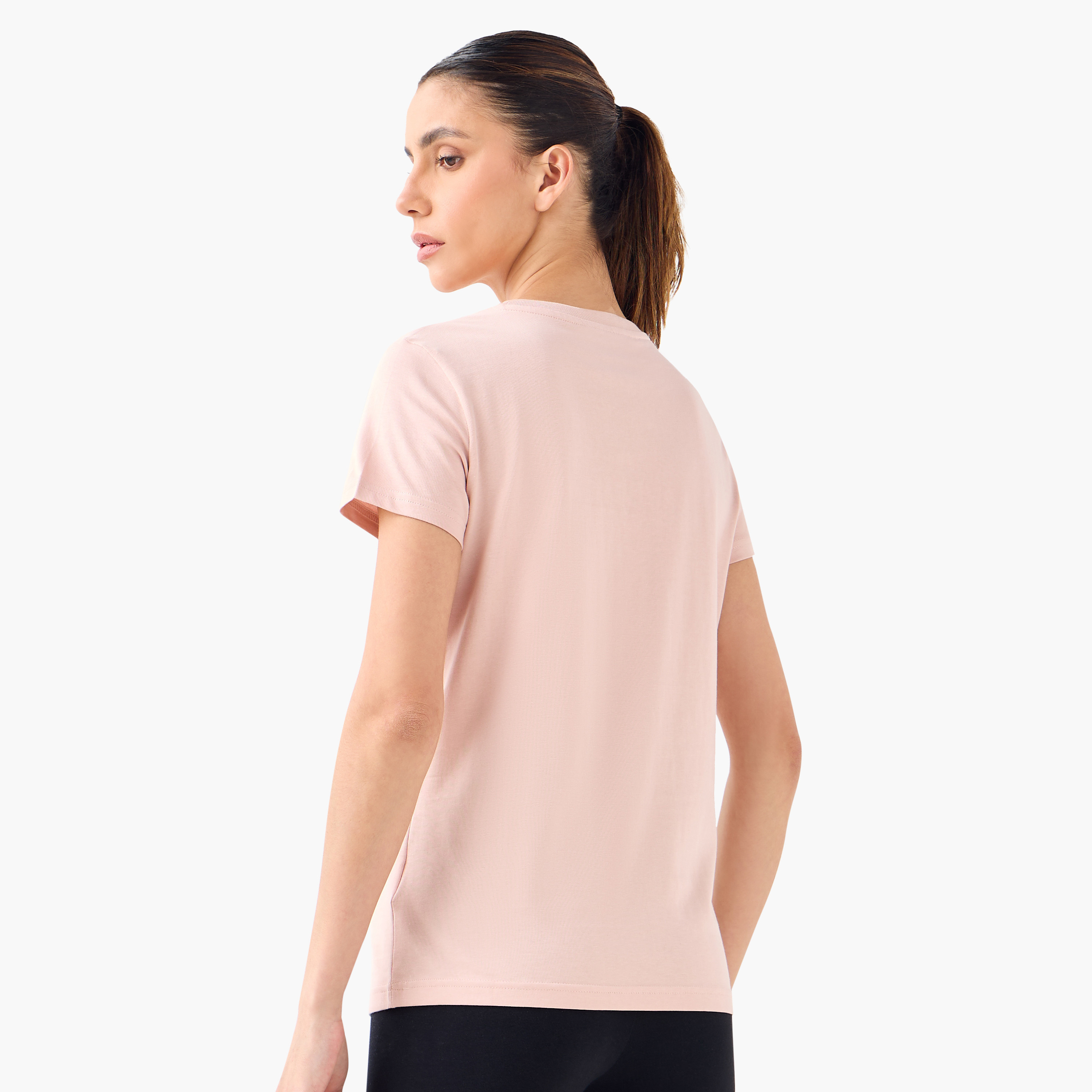 بوما - تيشيرت ايسينشال ايليفيتيد - للنساء 685016 | OE-women-clothing-tshirts-image-9