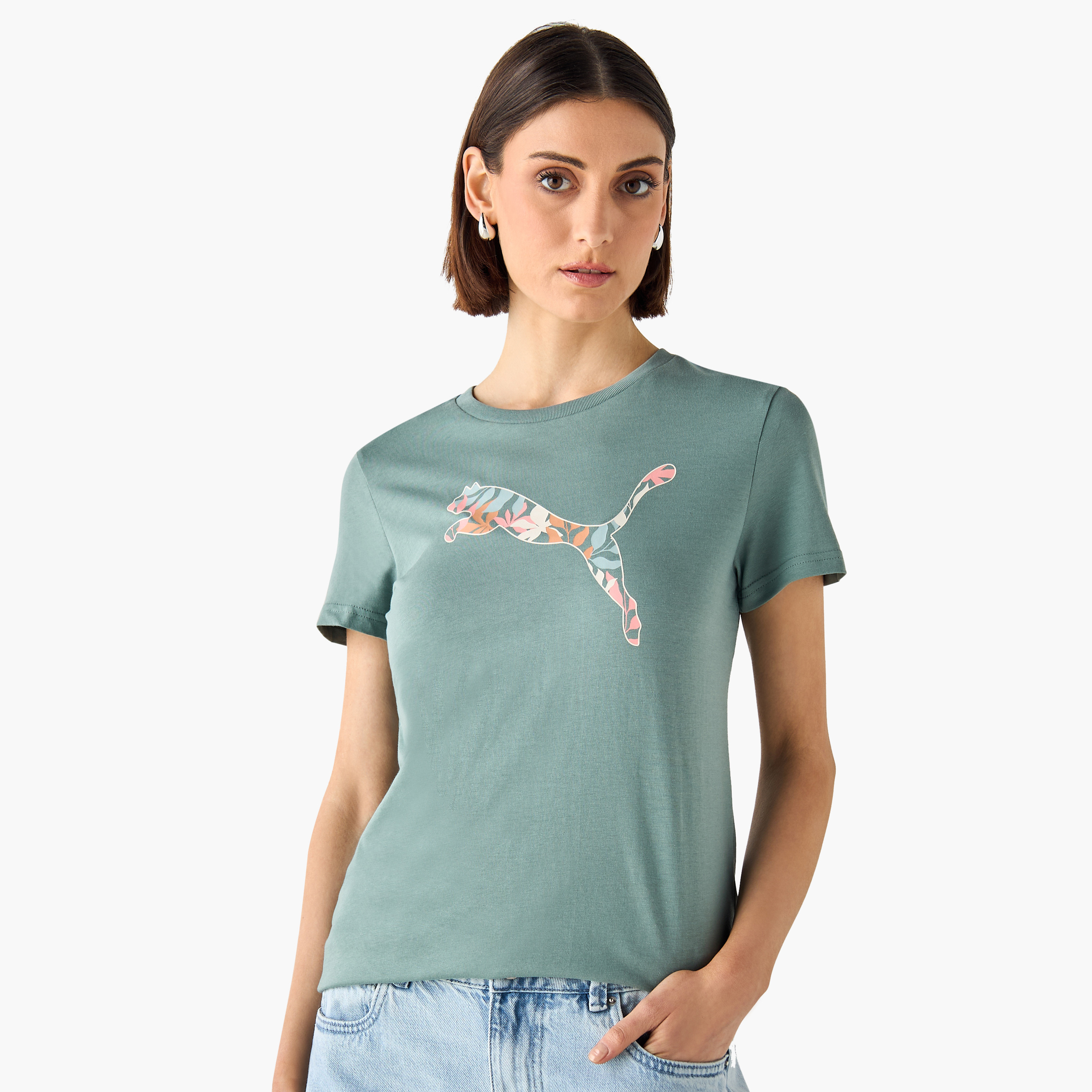 بوما - تيشيرت جرافيكس فلورال كات لوقو - للنساء 685081 | OE-women-clothing-tshirts-image-1