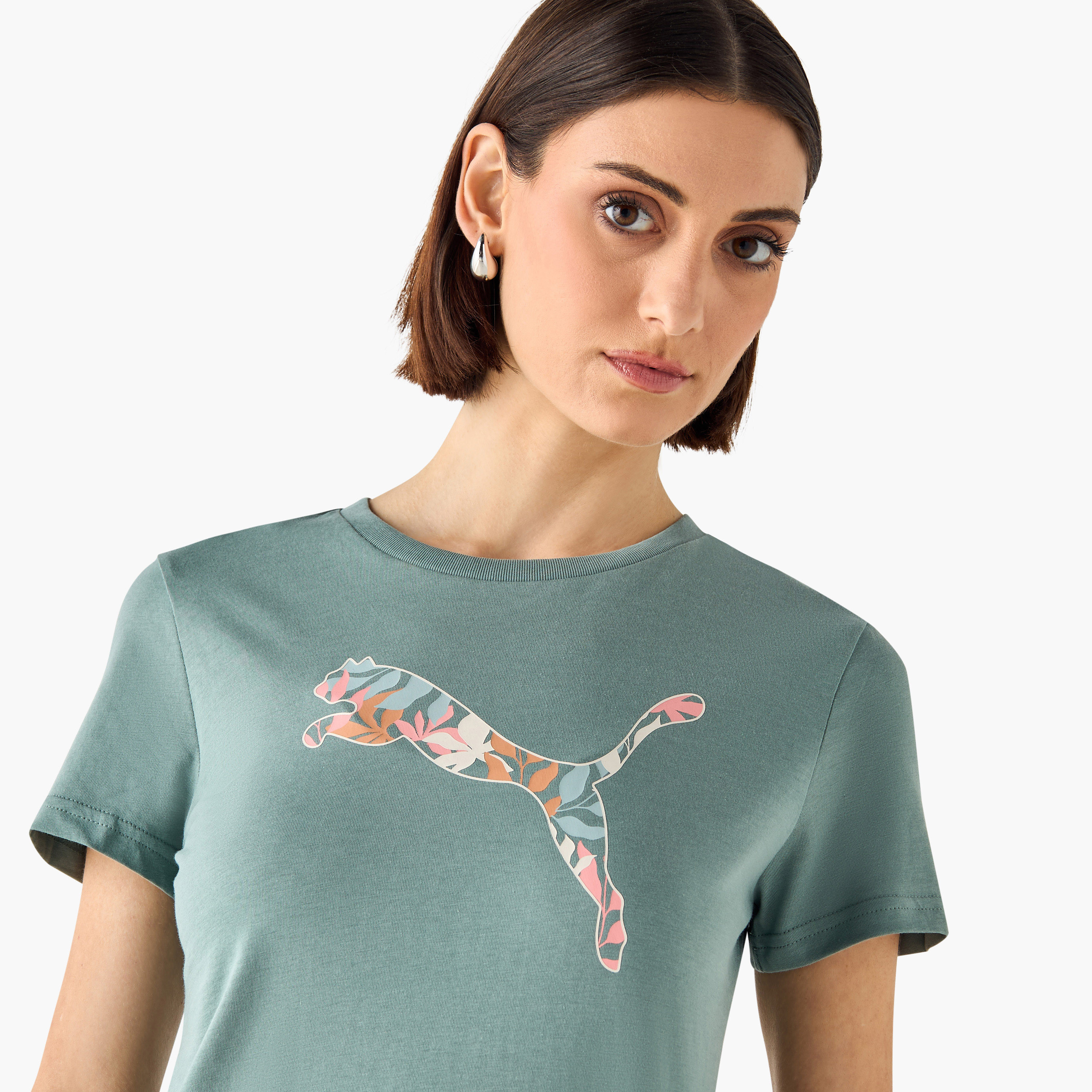 بوما - تيشيرت جرافيكس فلورال كات لوقو - للنساء 685081 | OE-women-clothing-tshirts-image-4