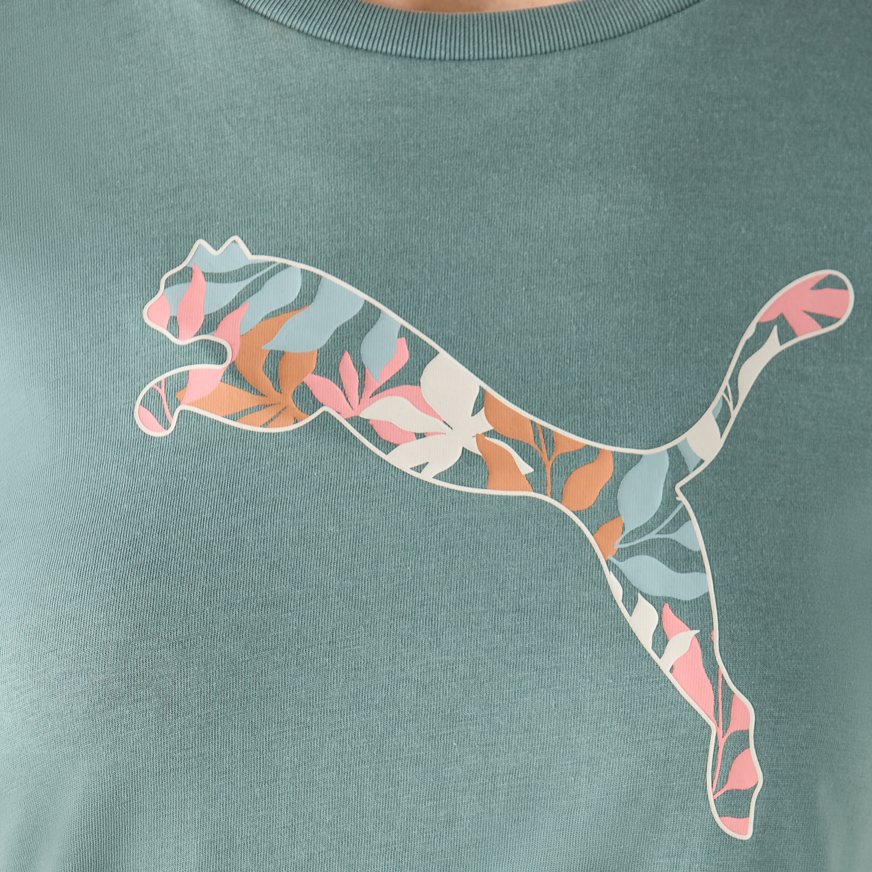 بوما - تيشيرت جرافيكس فلورال كات لوقو - للنساء 685081 | OE-women-clothing-tshirts-image-5
