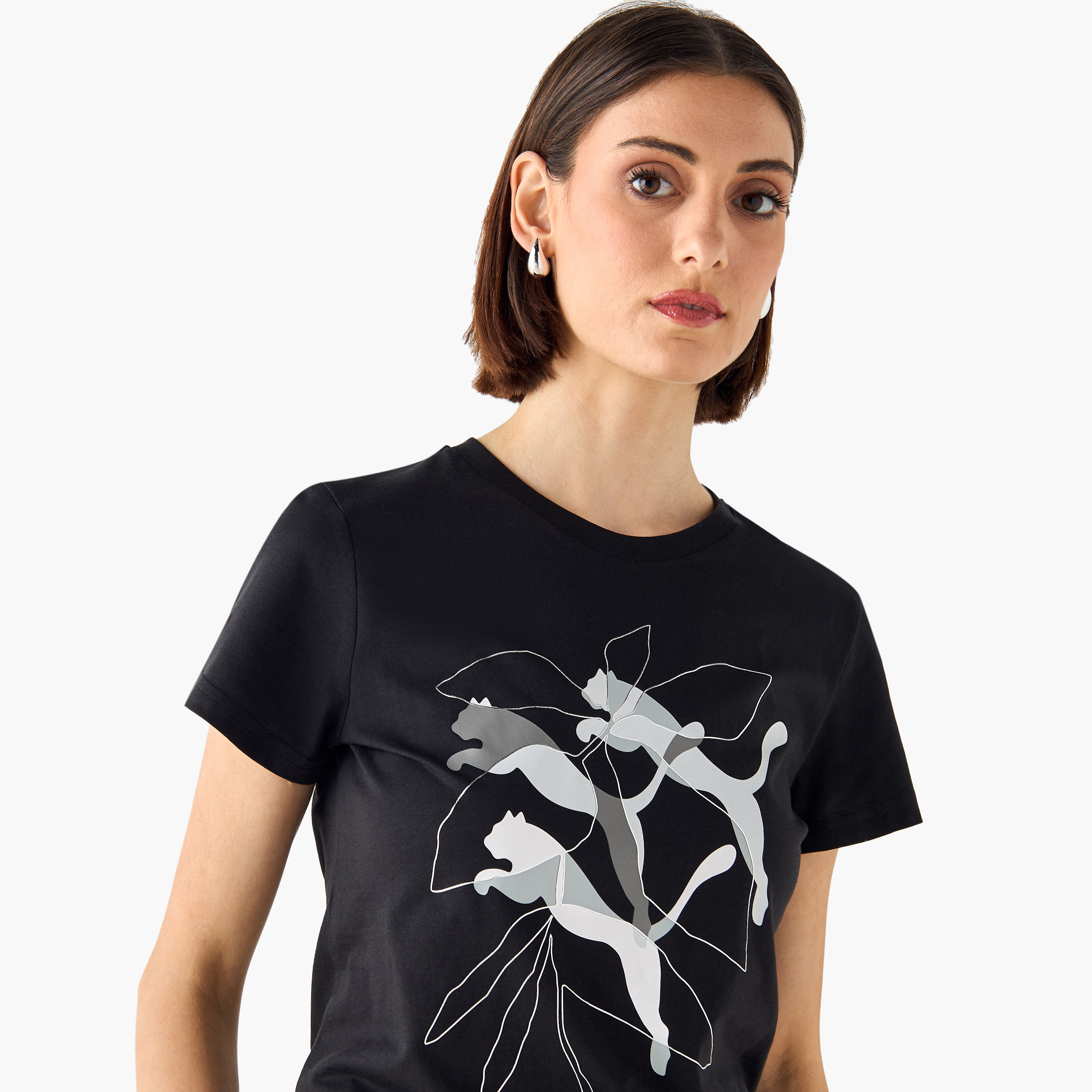 بوما - تيشيرت جرافيكس برانديد ليف - للنساء 685082 | OE-women-clothing-tshirts-image-6