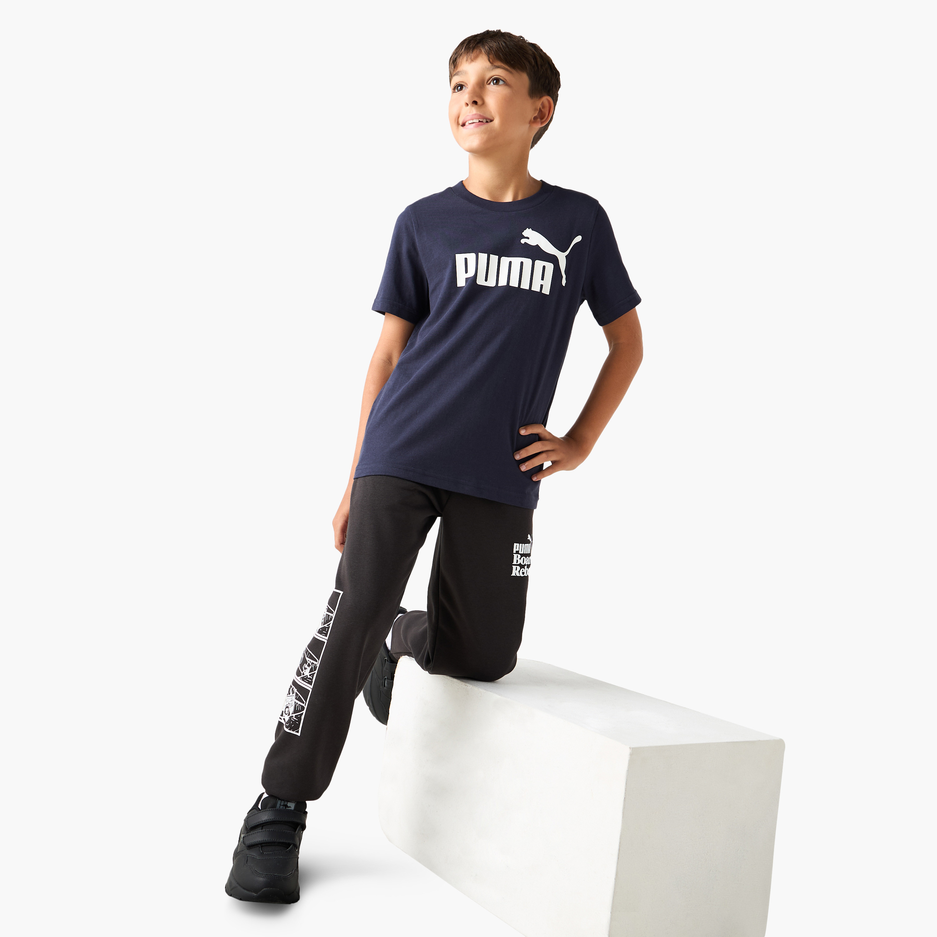 PUMA Logo Print T-shirt with Crew Neck and Short Sleeves-boys-clothing-sportswear-tops-image-2