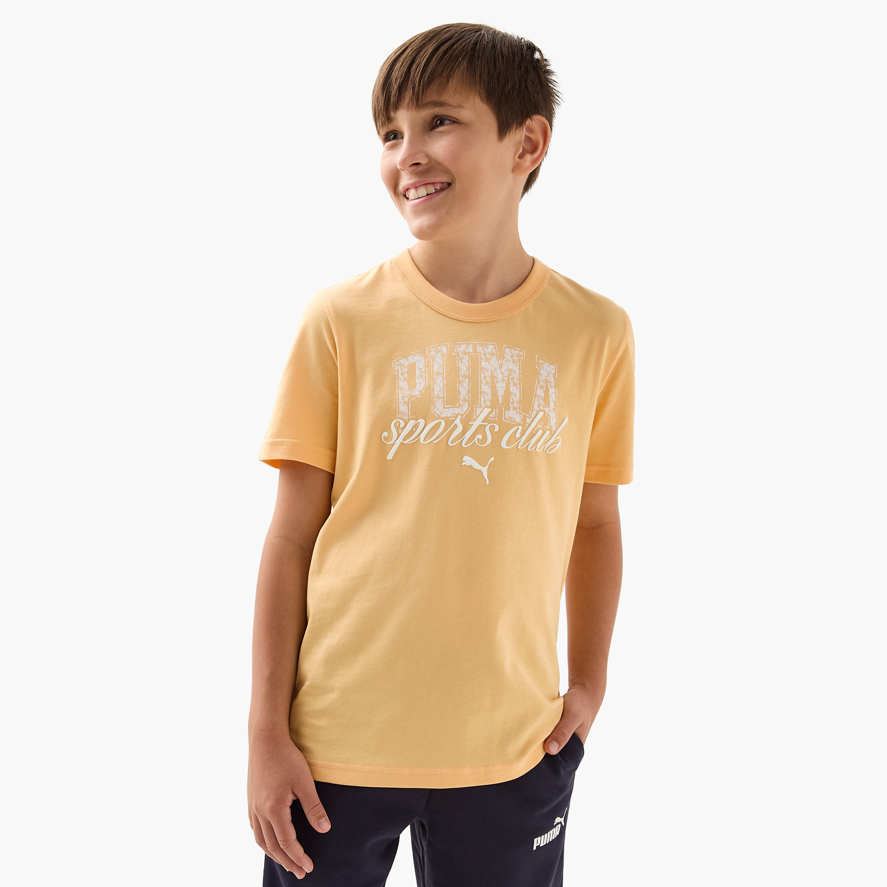 تيشيرت بأكمام قصيرة وطبعات شعار من أديداس-boys-clothing-sportswear-tops-image-5