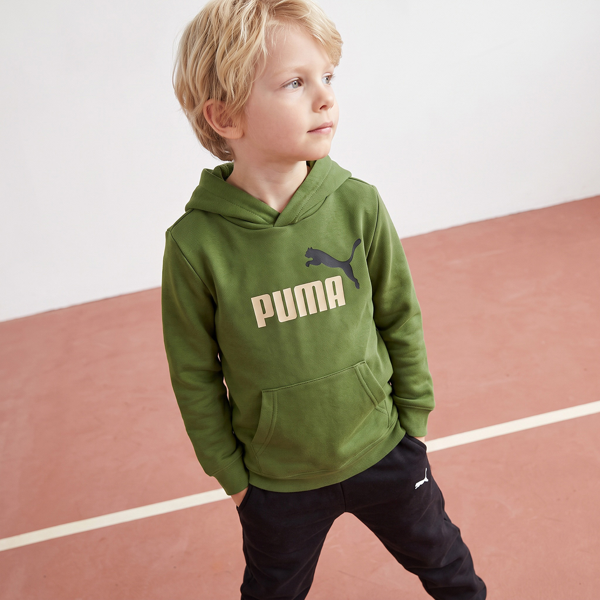 PUMA Logo Print Hooded Sweatshirt with Long Sleeves-sports-boys-clothing-tops-image-1