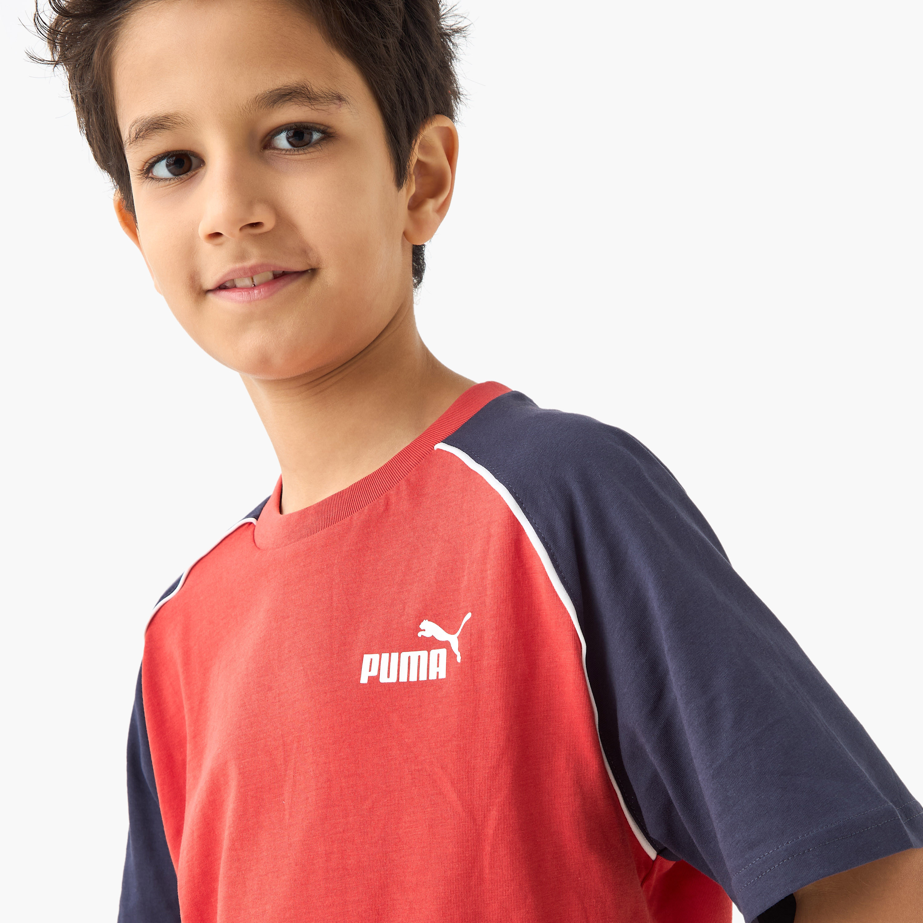PUMA Colourblock T-shirt with Raglan Sleeves-boys-clothing-sportswear-tops-image-4
