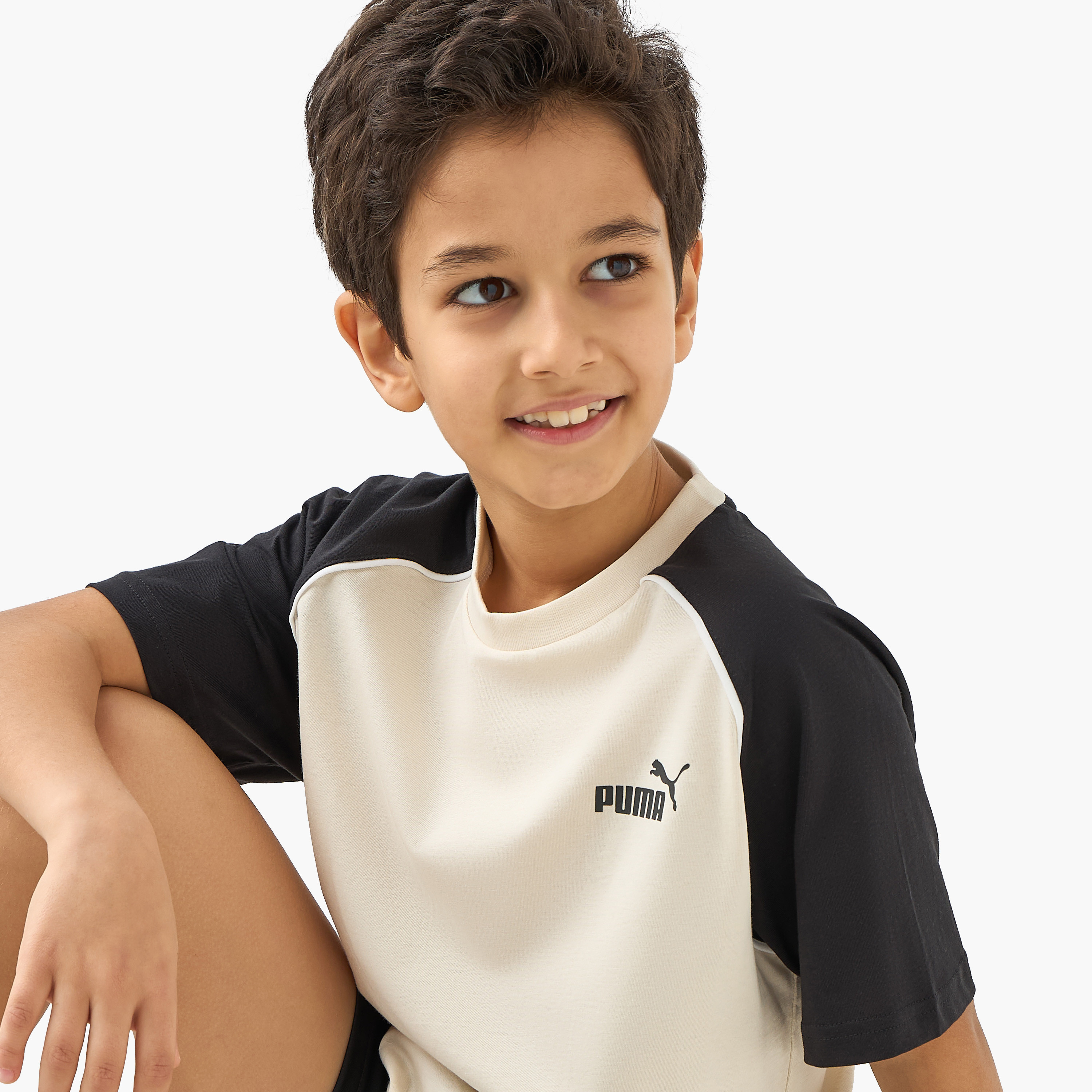 PUMA Colourblock T-shirt with Raglan Sleeves-boys-clothing-sportswear-tops-image-4