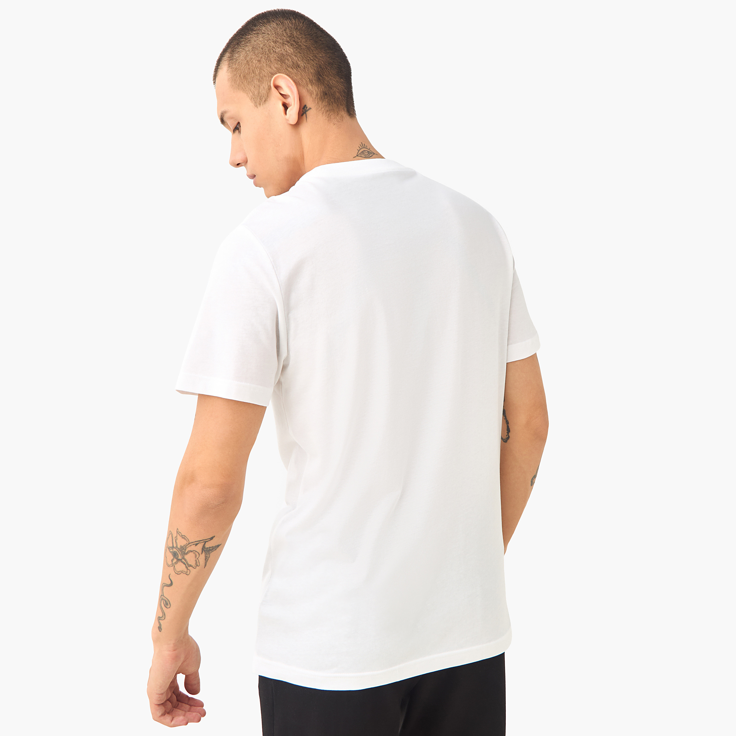 بوما- تيشيرت رجالي برسومات جرافيكية 688032 | OE-men-clothing-sportswearandactivewear-tshirtsandpolos-image-3