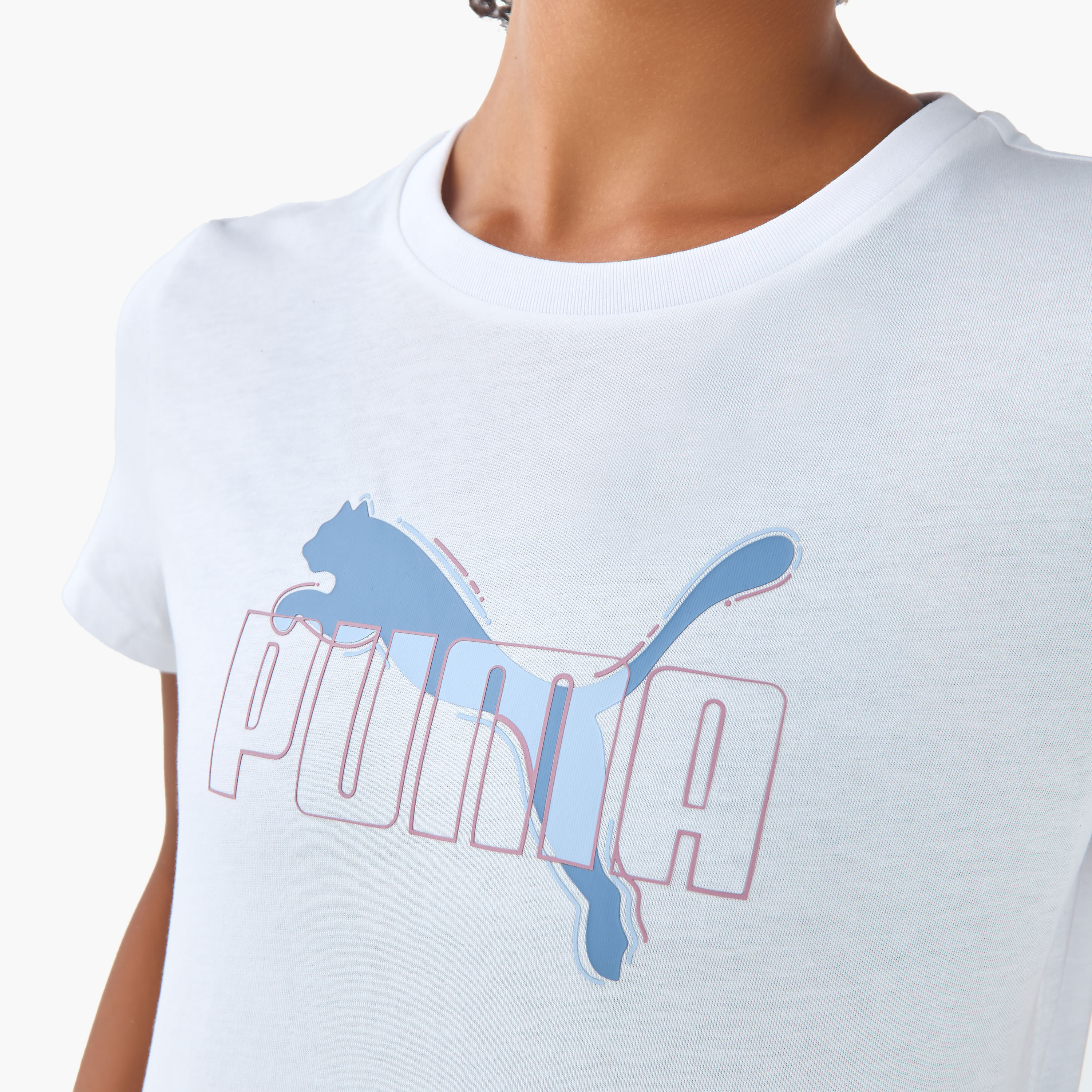 بوما- تيشيرت نسائي من مجموعة اسنشيالز بشعار مختبري 688087 | OE-women-clothing-tshirts-image-9