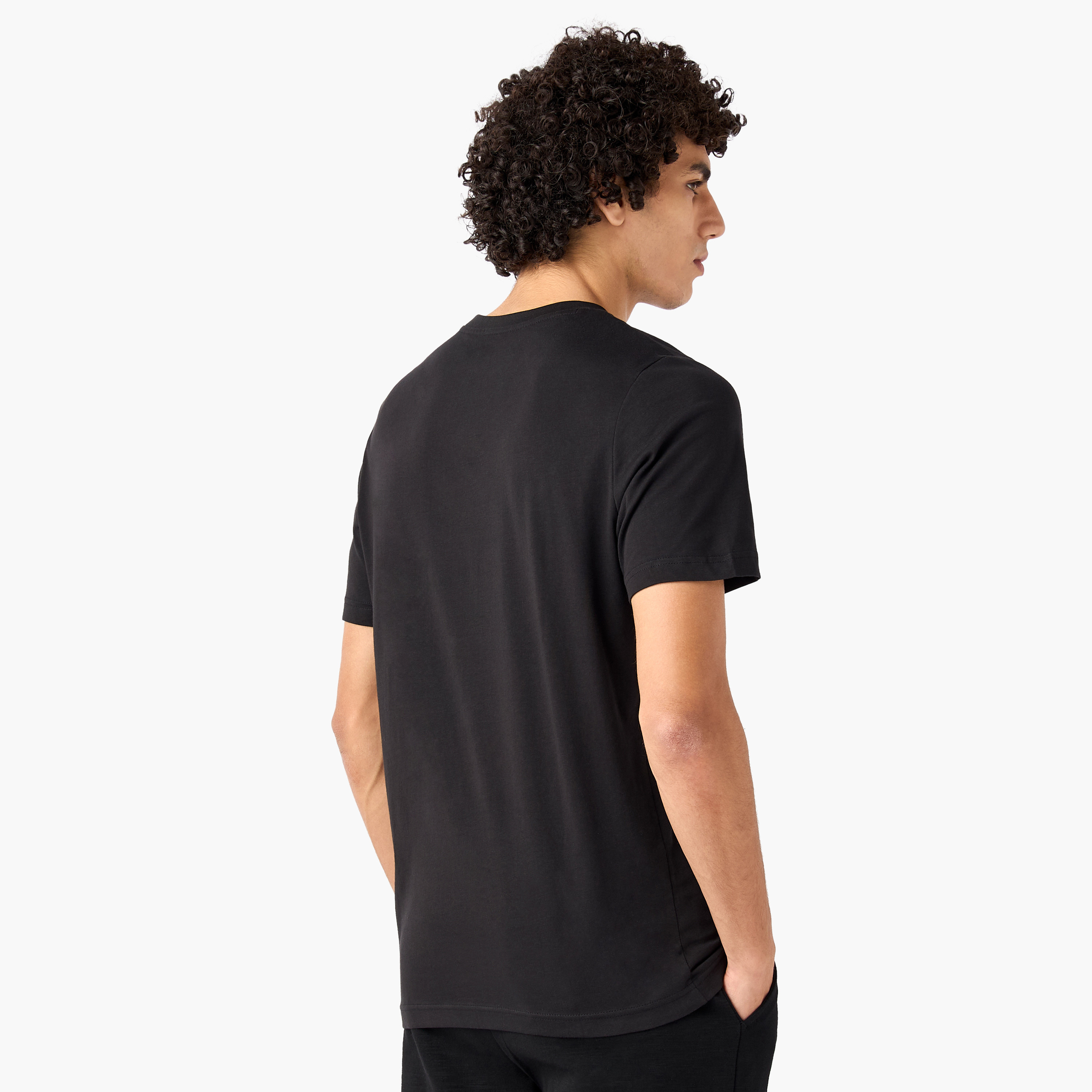 تيشيرت لوغو لوكس للرجال بوما 688184 | OE-men-clothing-sportswearandactivewear-tshirtsandpolos-image-3