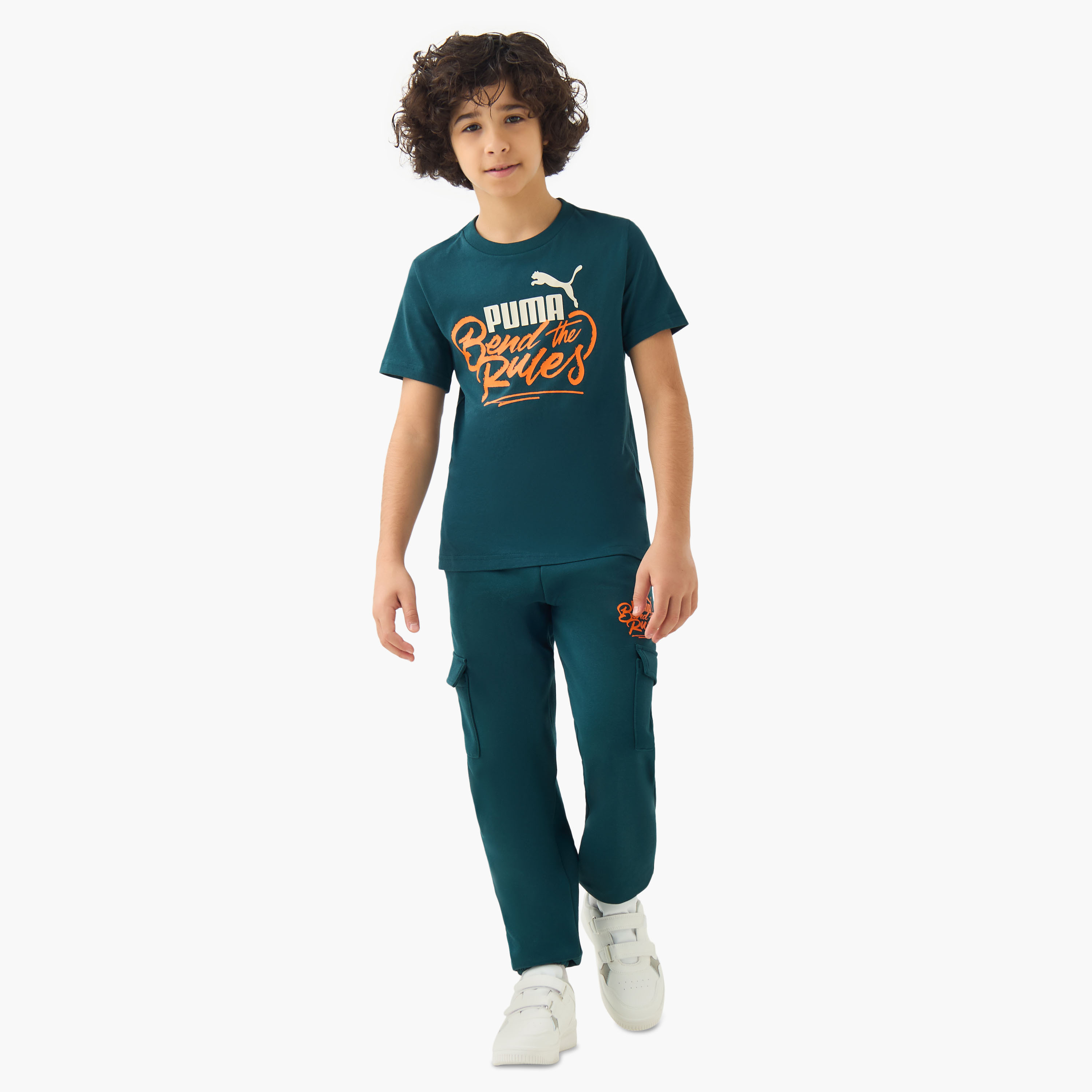 تيشيرت قطن بياقة ضيقة وأكمام قصيرة وطبعات شعار للأولاد من بوما-sports-boys-clothing-tops-image-2