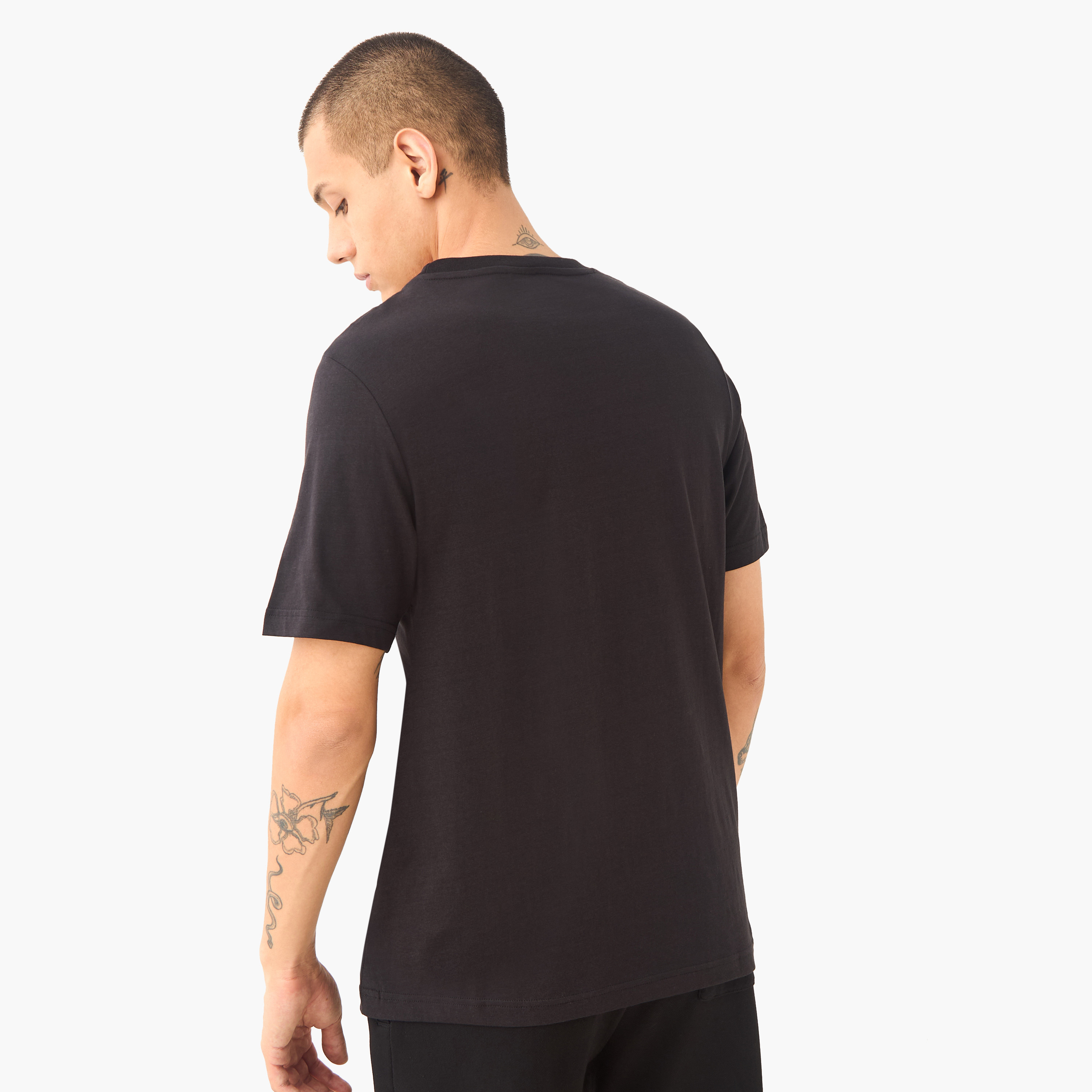 بوما - تيشيرت بام ريسورت جرافيك - للرجال 688537 | OE-men-clothing-sportswearandactivewear-tshirtsandpolos-image-3