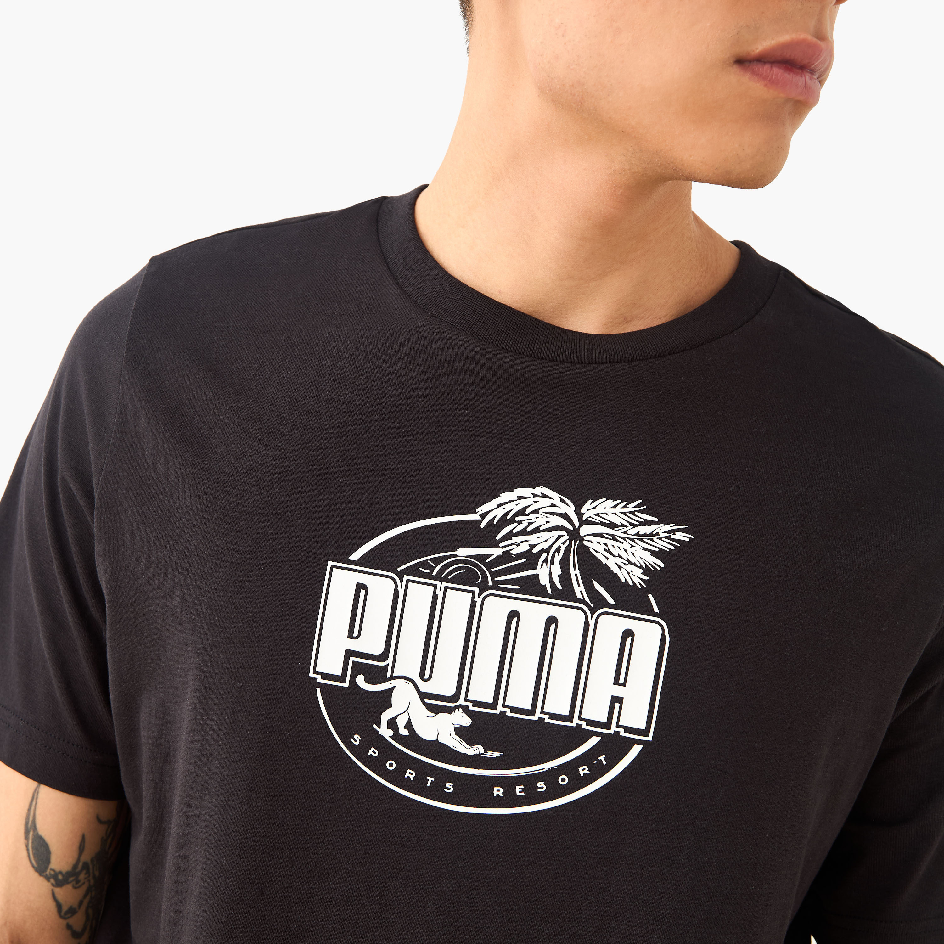 بوما - تيشيرت بام ريسورت جرافيك - للرجال 688537 | OE-men-clothing-sportswearandactivewear-tshirtsandpolos-image-4