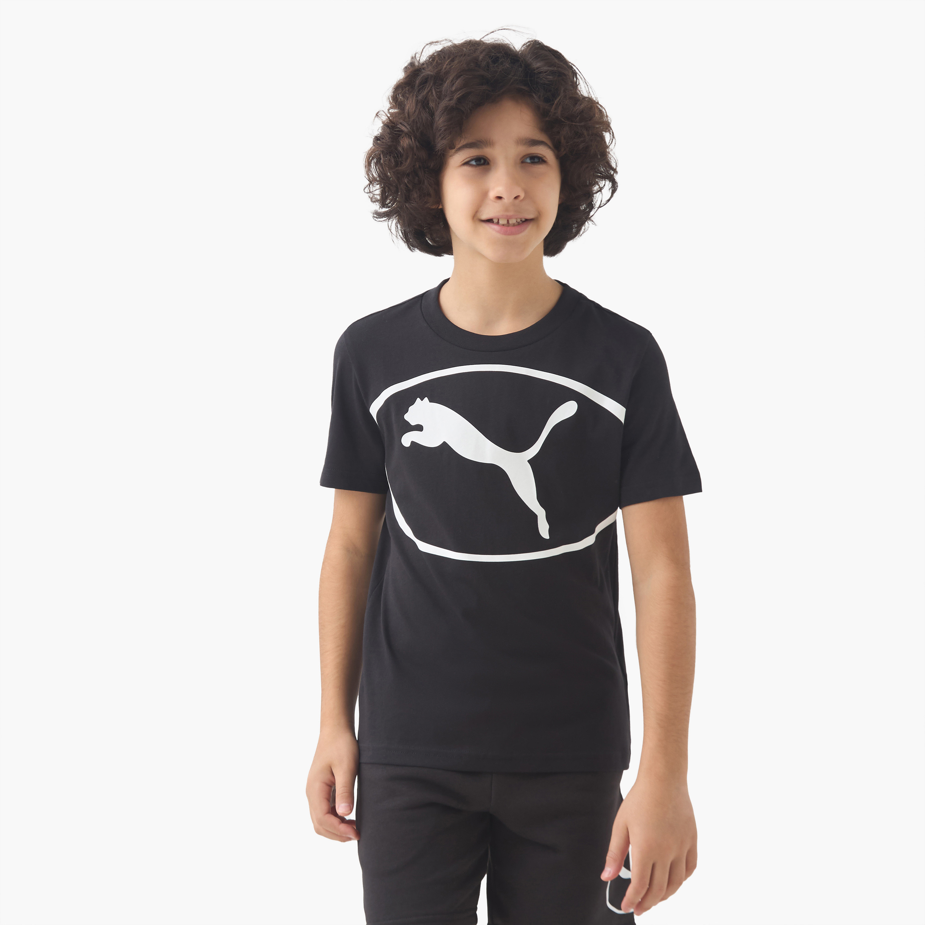 تيشيرت قطن بياقة ضيقة وأكمام قصيرة وطبعات شعار للأولاد من بوما-boys-clothing-sportswear-tops-image-5