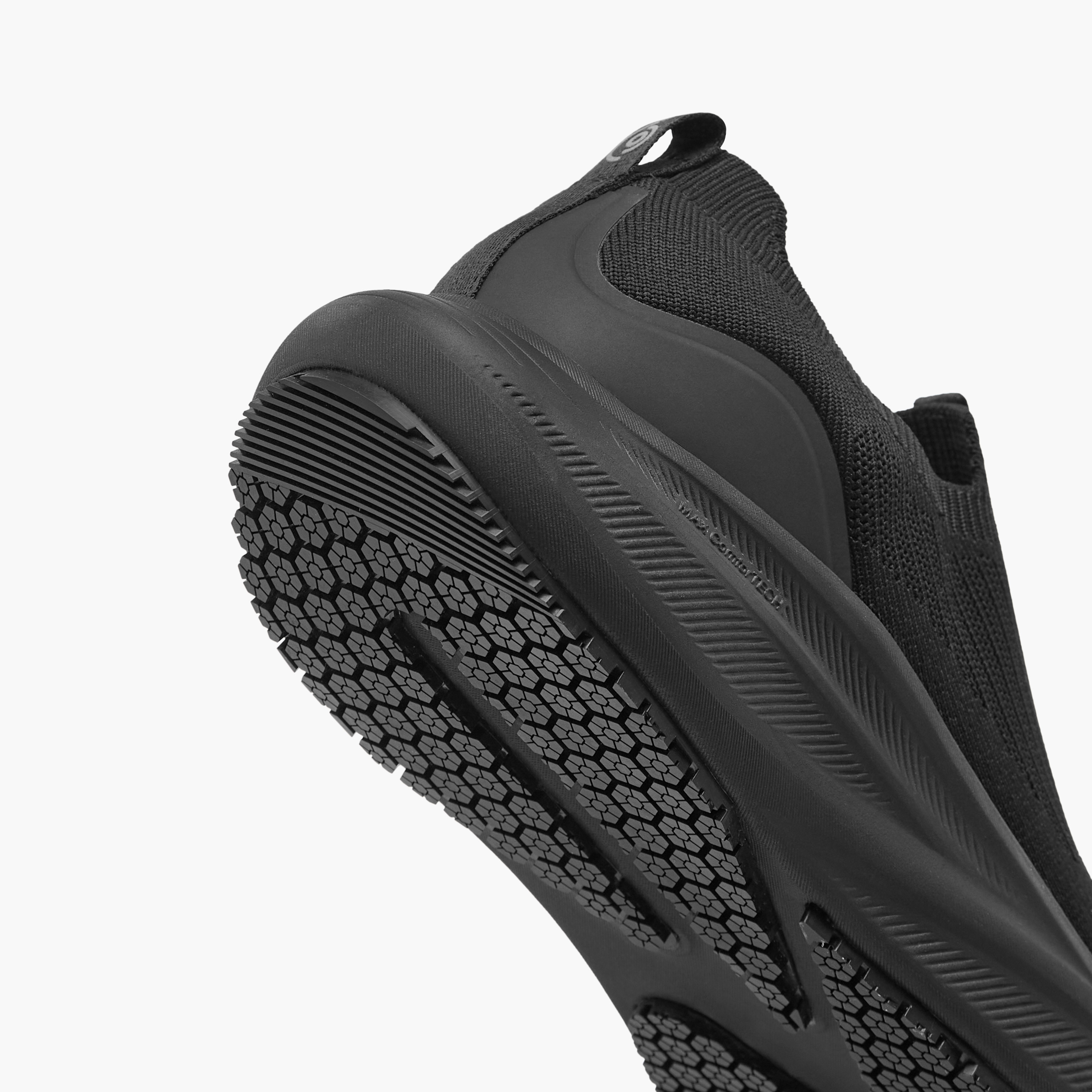 Le Confort Logo Detail Slip-On Comfort Sneakers-men-shoes-sneakers-image-5