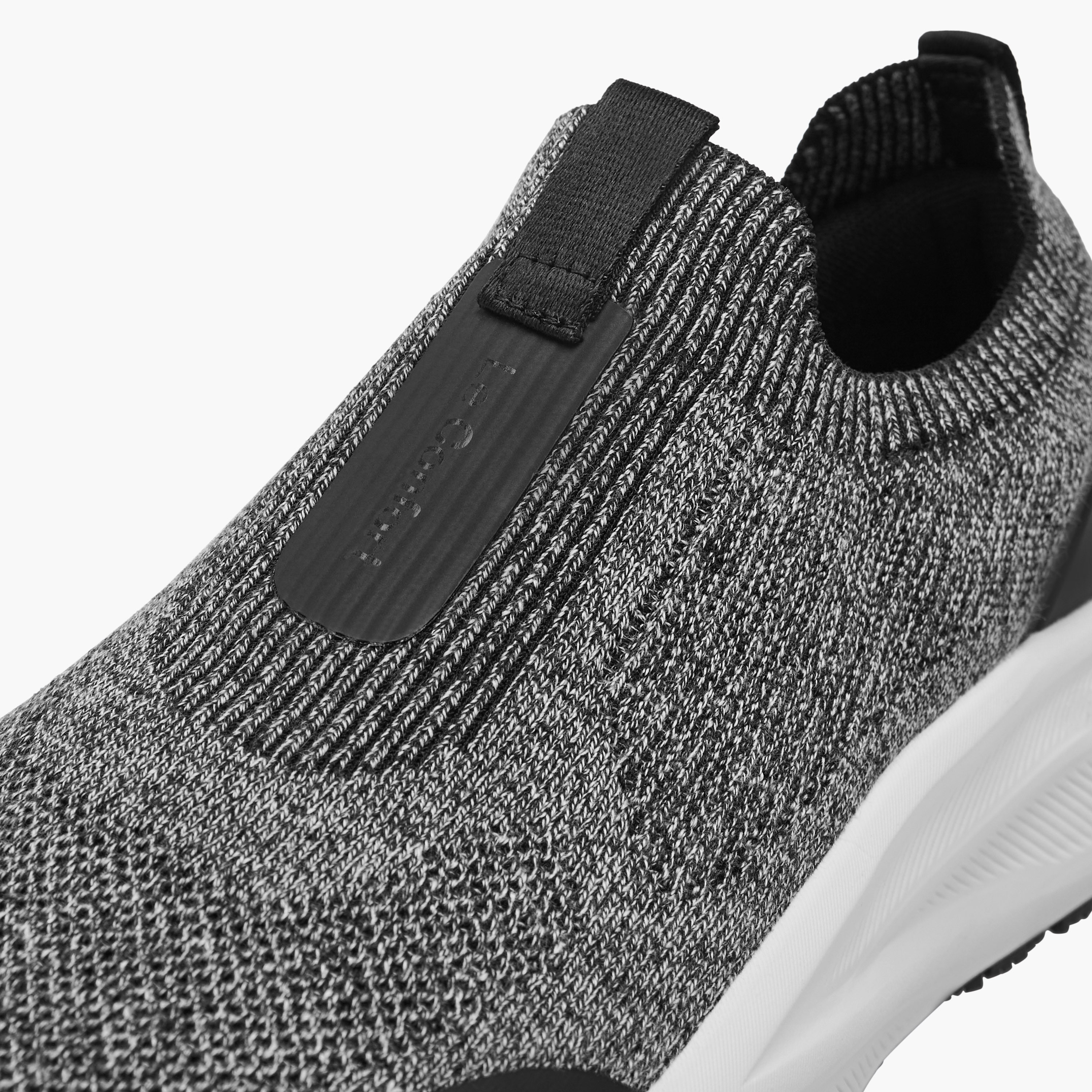 Le Confort Logo Detail Slip-On Comfort Sneakers-men-shoes-sneakers-image-4