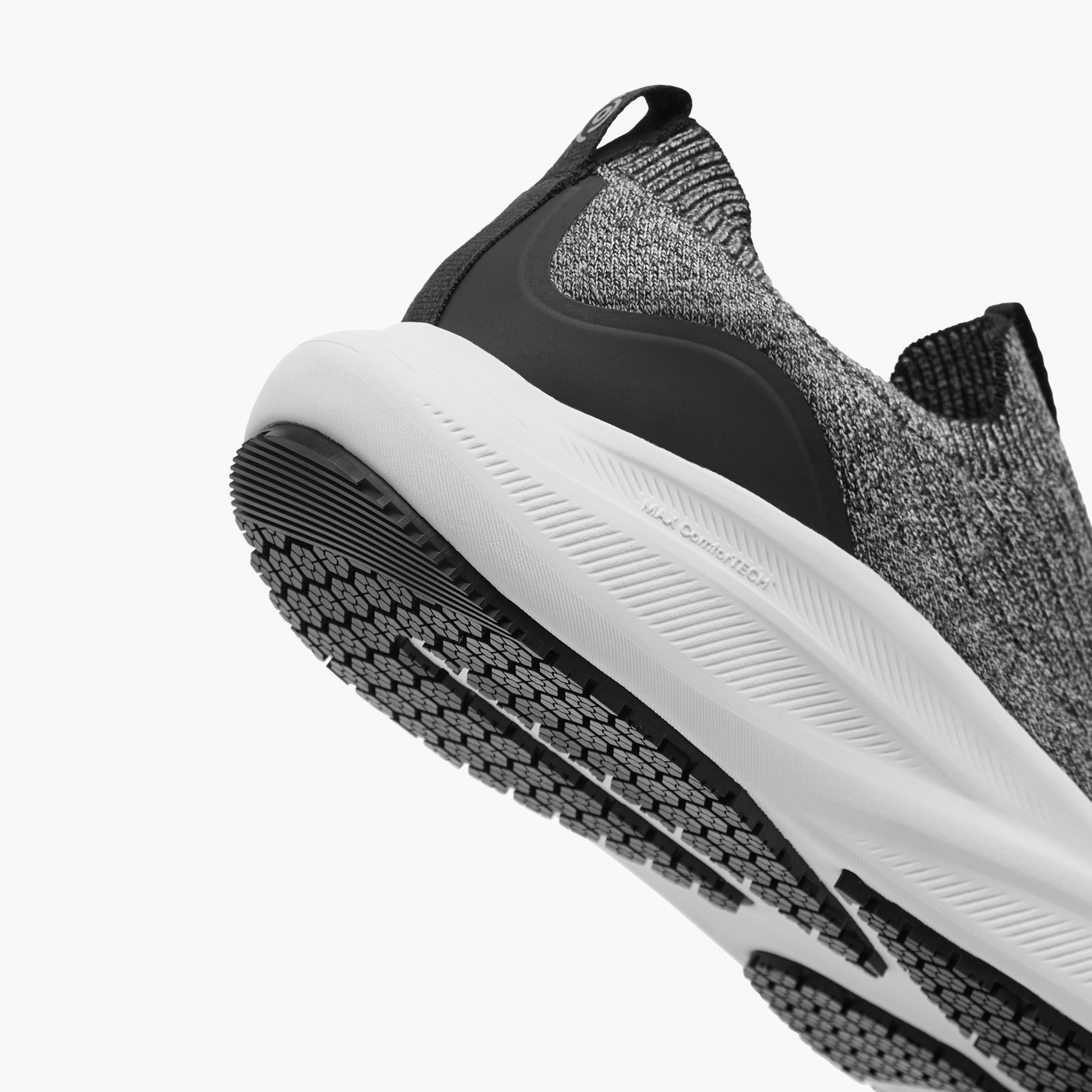Le Confort Logo Detail Slip-On Comfort Sneakers-men-shoes-sneakers-image-5
