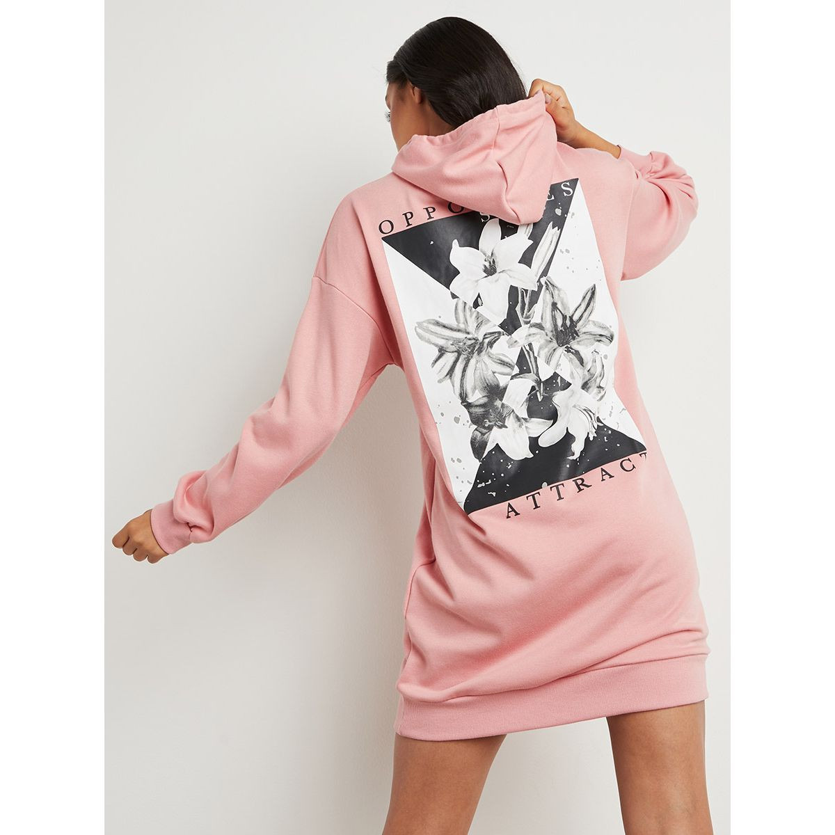 فستان قصير مطبوع بتصميم هودي من ستايلي-women-clothing-dresses-image-1