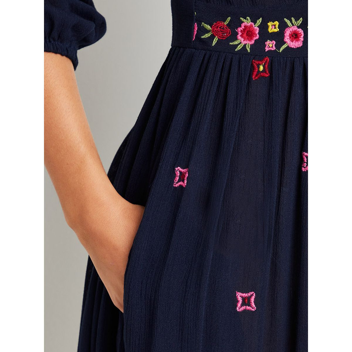 Styli Embroidered Detail V Neck A-Line Midi Dress with 3/4 Sleeves-women-clothing-dresses-image-4
