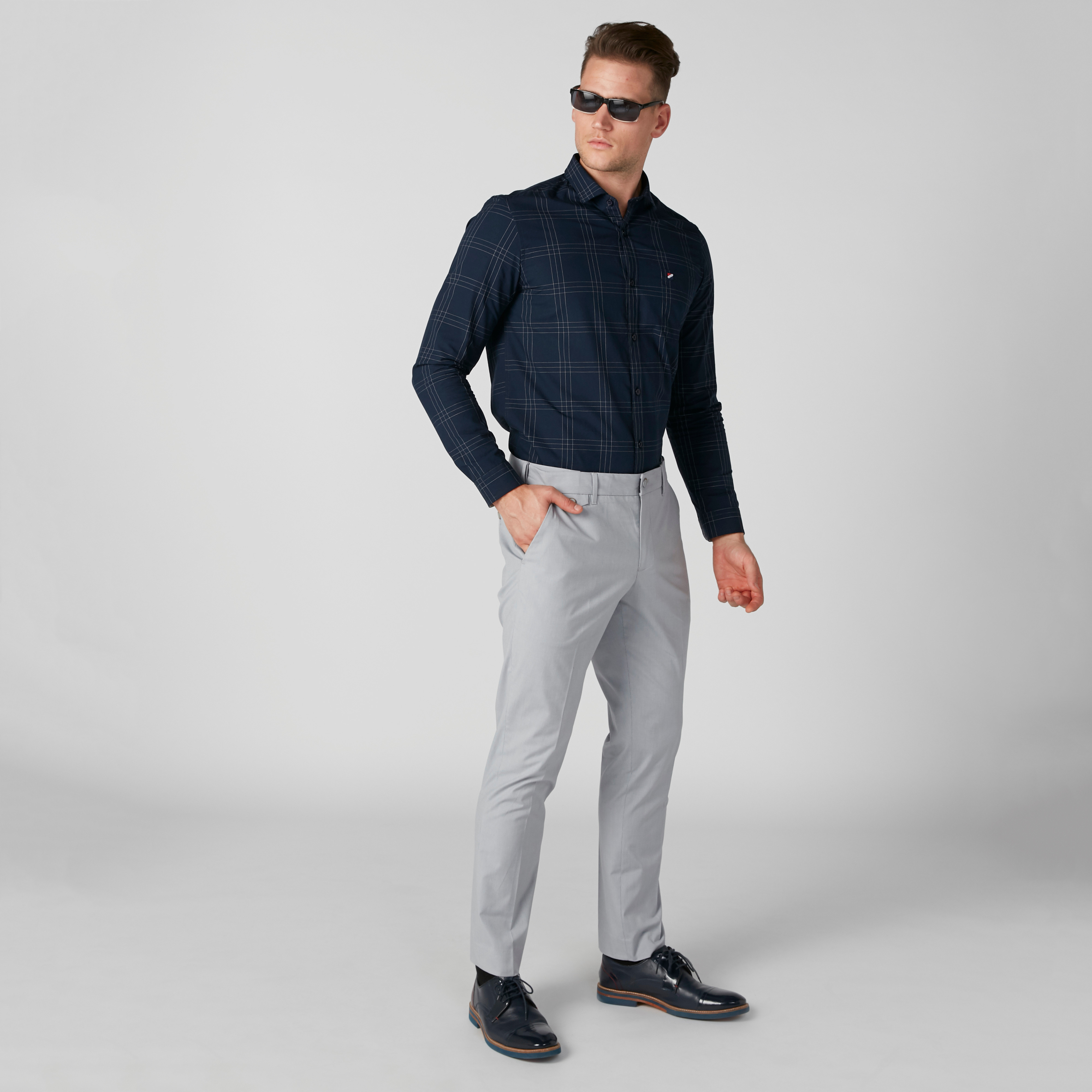 بنطال بجيوب وخصر مرن-men-clothing-bottoms-trousersandchinos-trousers-image-3